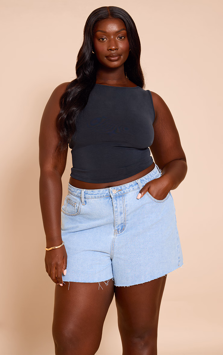 Plus Light Blue Wash Raw Hem Denim Hotpant