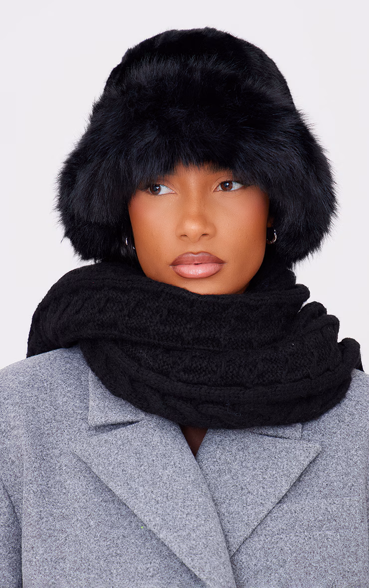 Black Faux Fur Fluffy Trim Bucket Hat