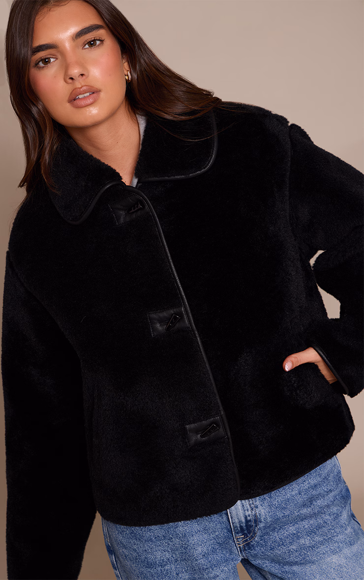 Black Borg Cropped Coat