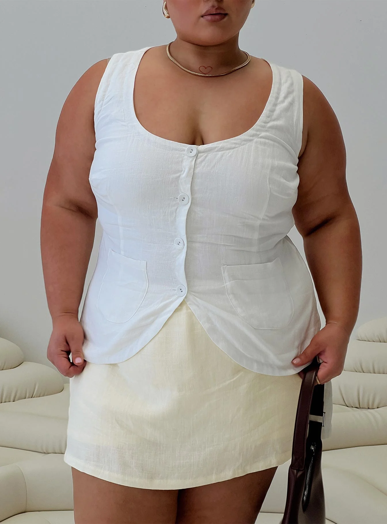 Spirito Vest Top White Curve
