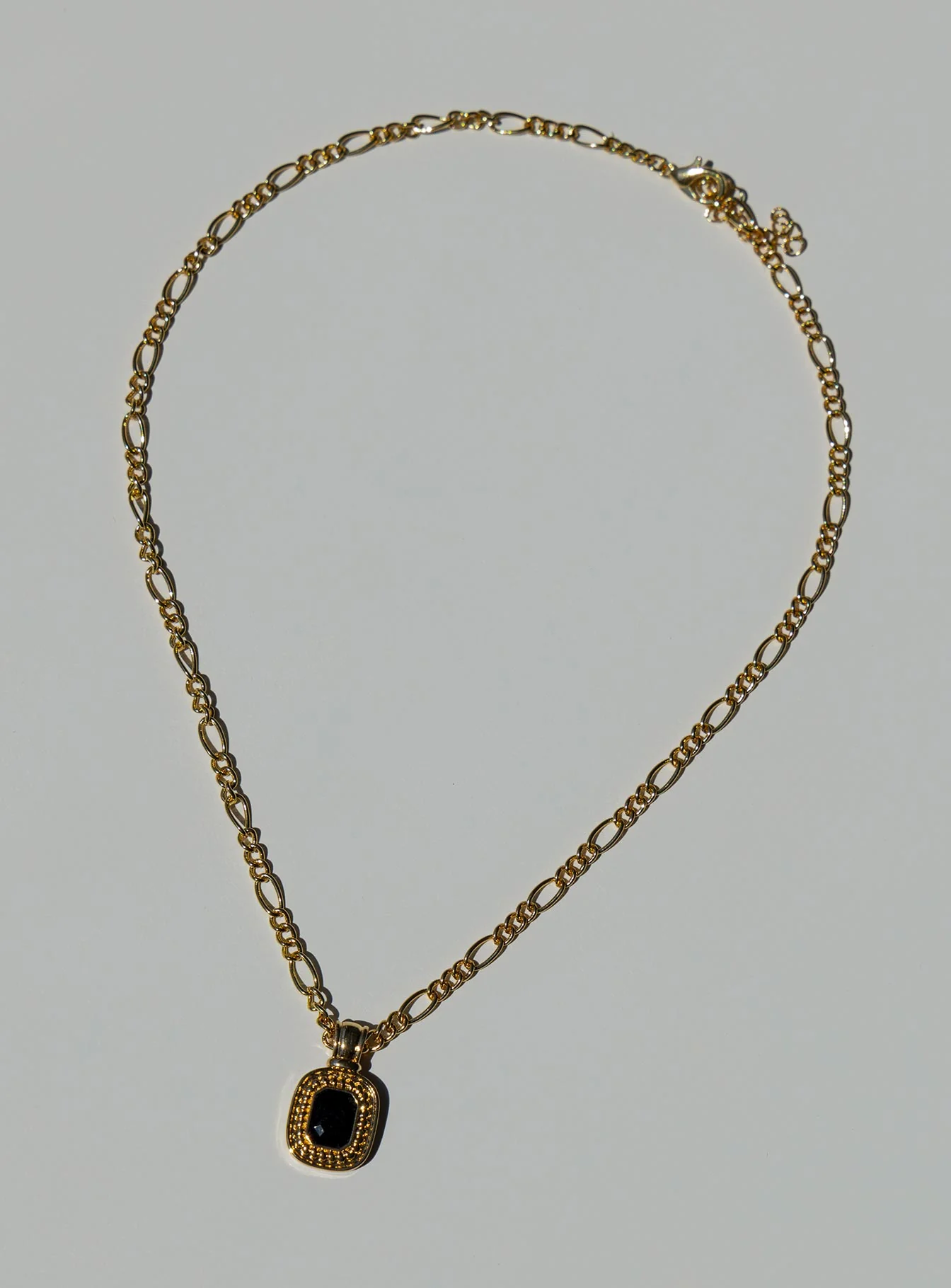 Setton Pendant Necklace Gold / Black
