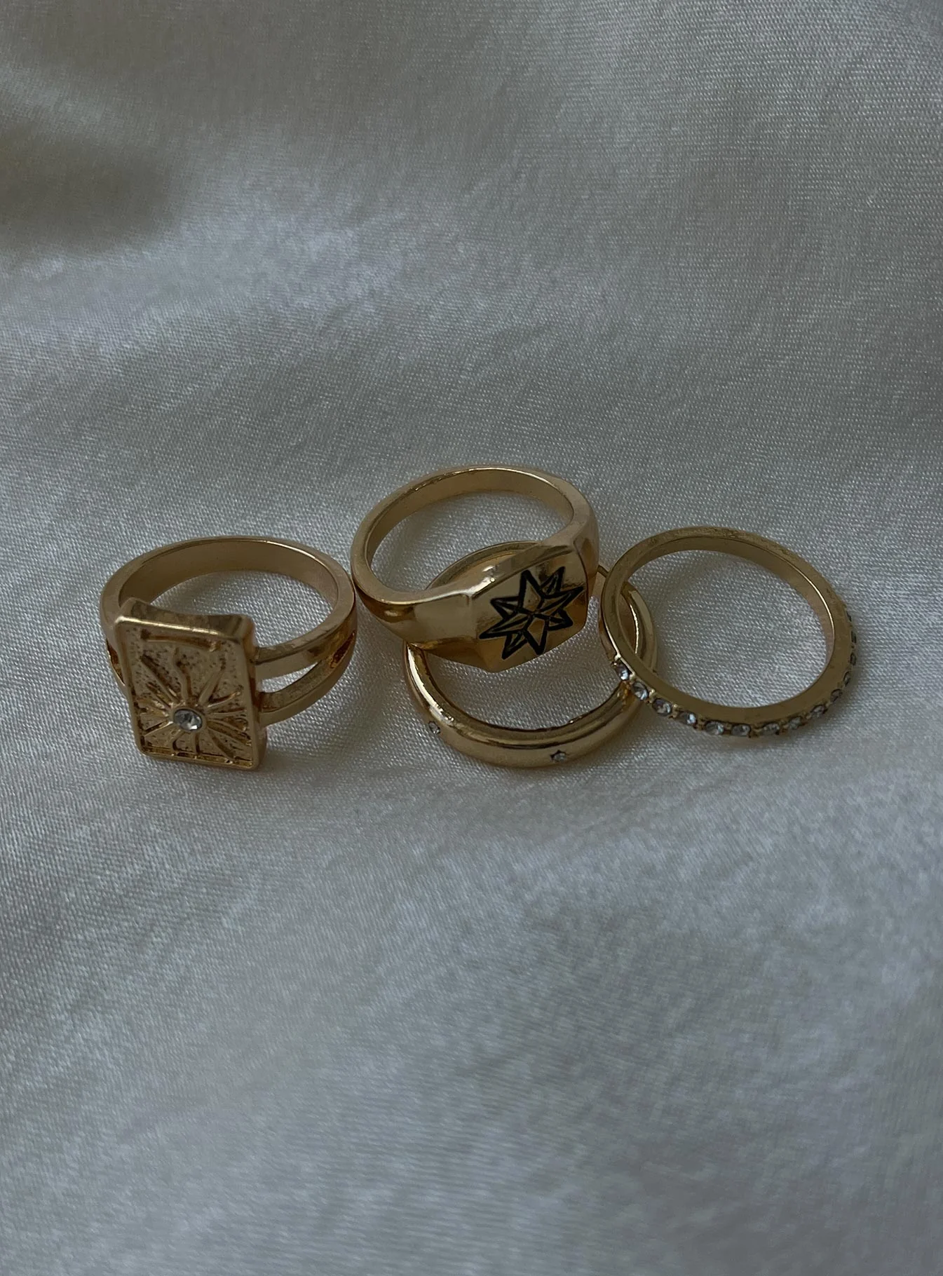 Silent Nights Ring Pack Gold