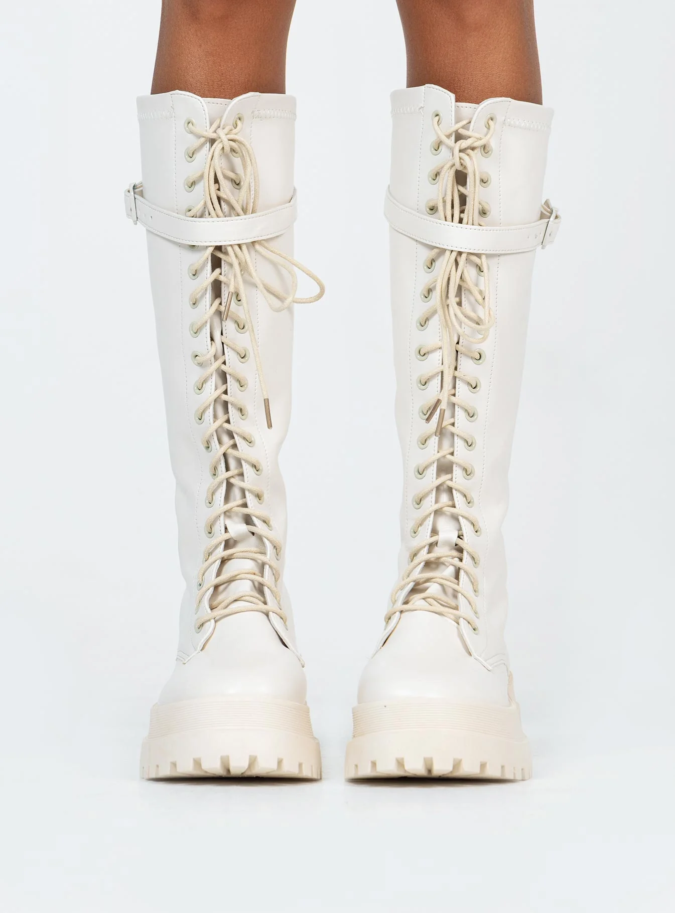 Fulton Lace Up Boots Cream
