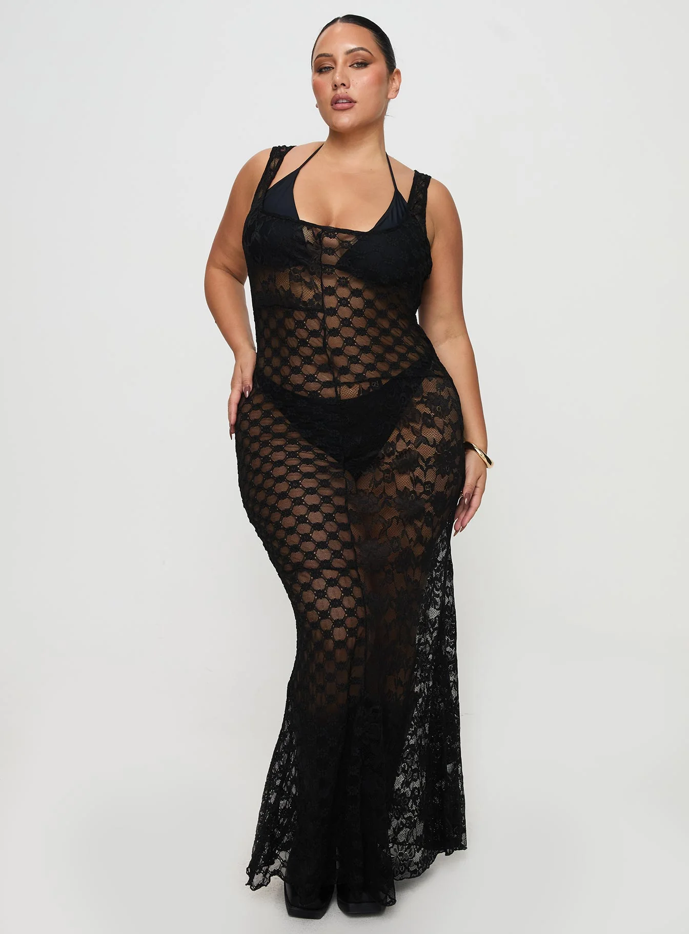 Zhara Lace Dress Black Curve