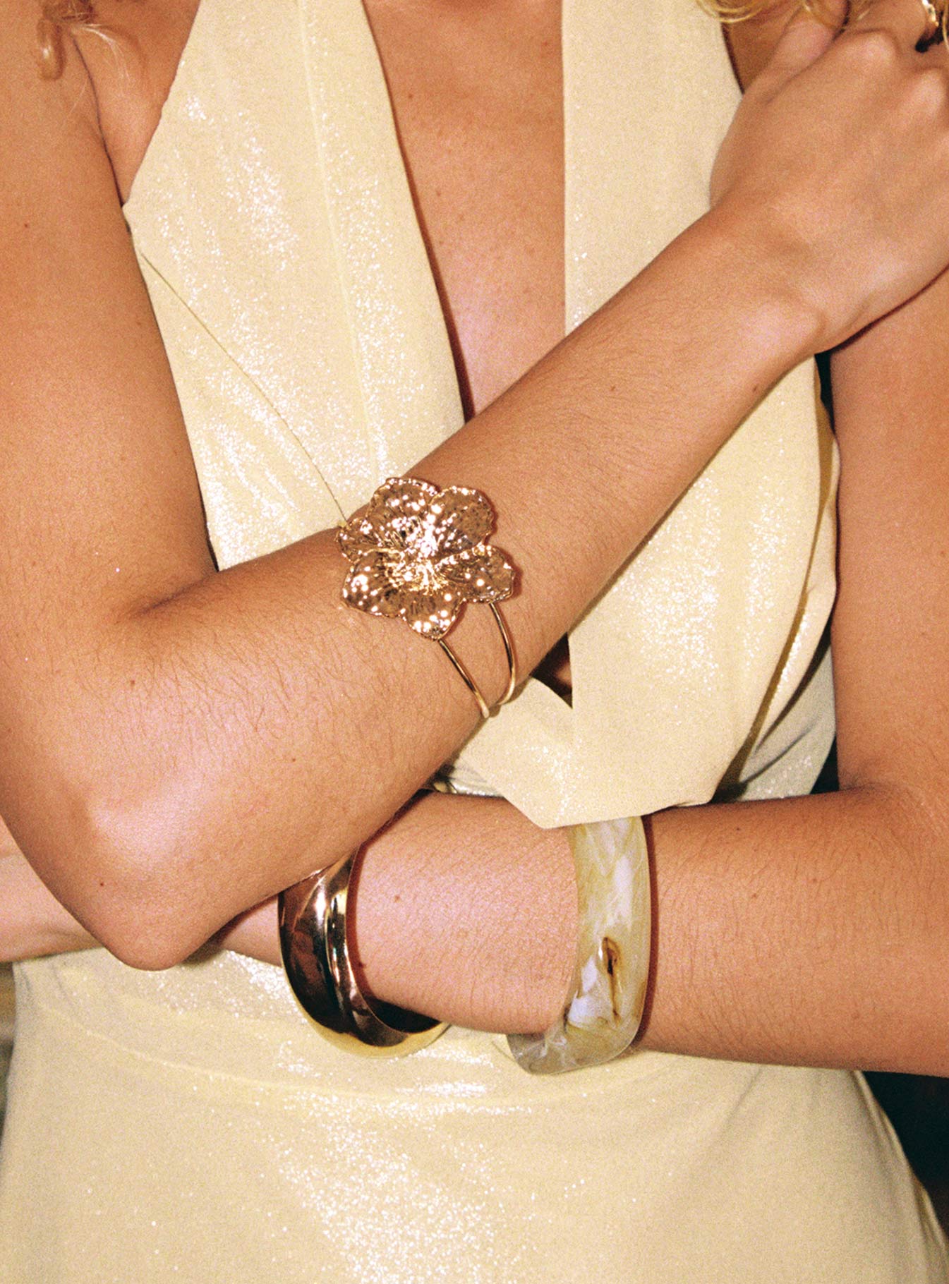 Set Adrift Flower Cuff Gold