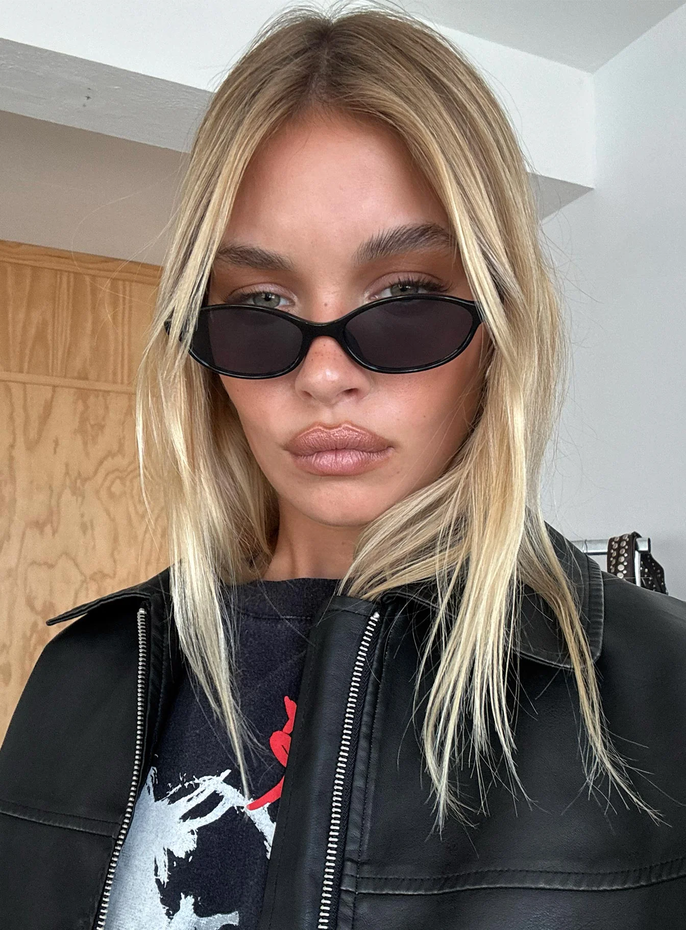 Wonderful World Sunglasses Black