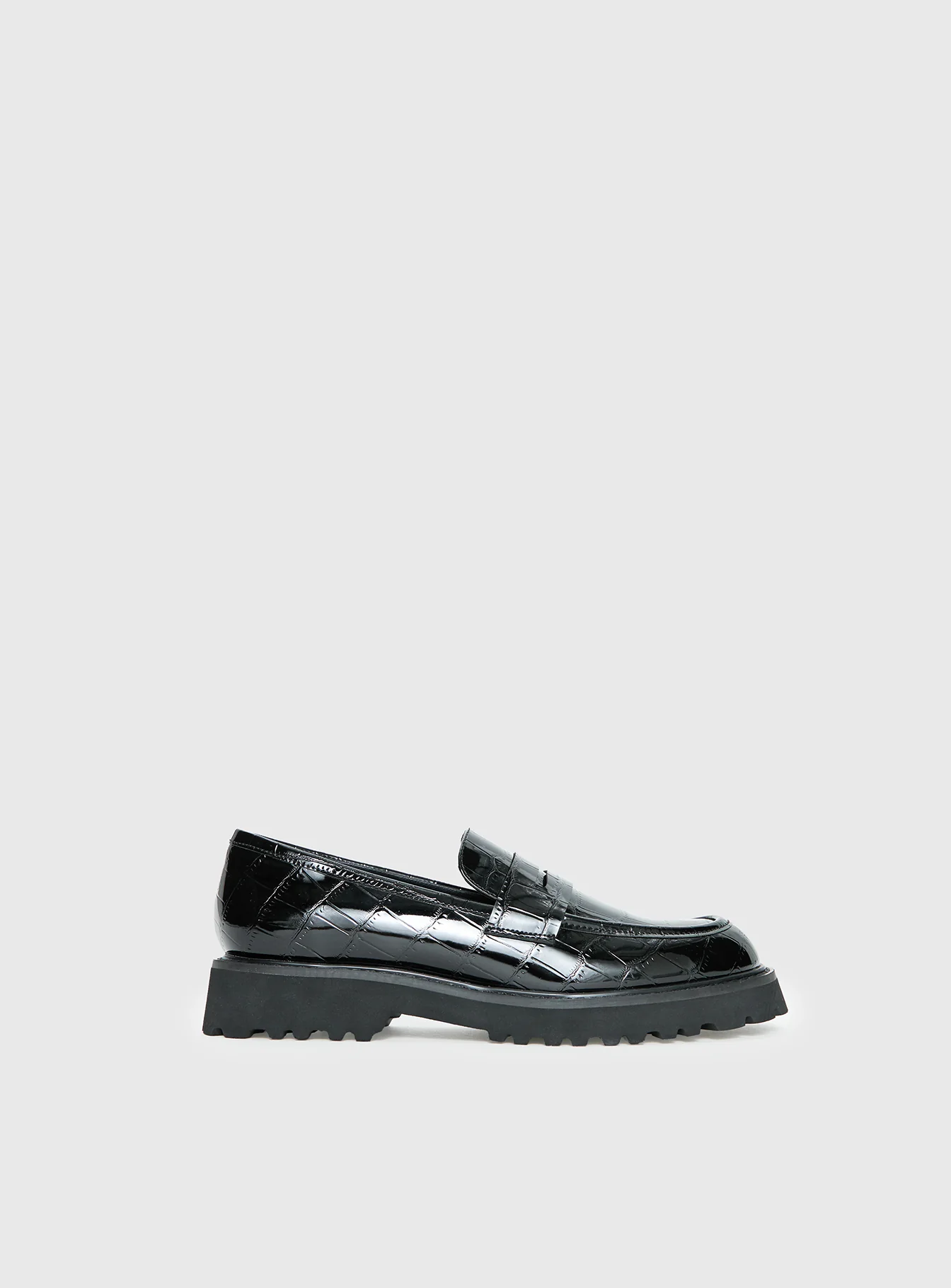 Face The Wind Faux Leather Loafers Black