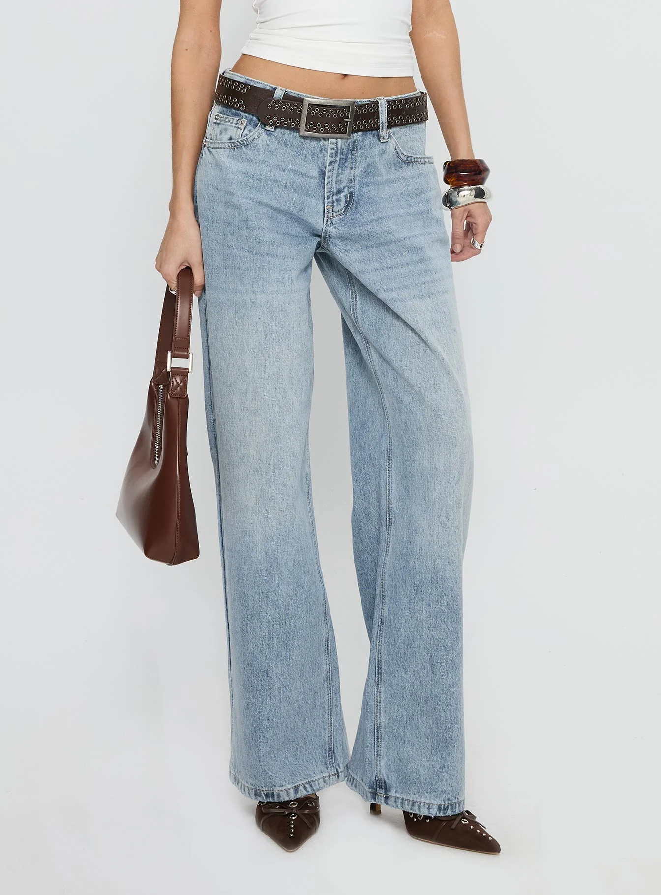 Serenitia Mid Rise Straight Leg Jeans Light Wash