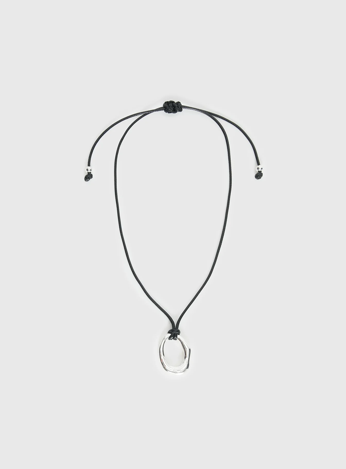 Star Quality Pendant Necklace Black / Silver