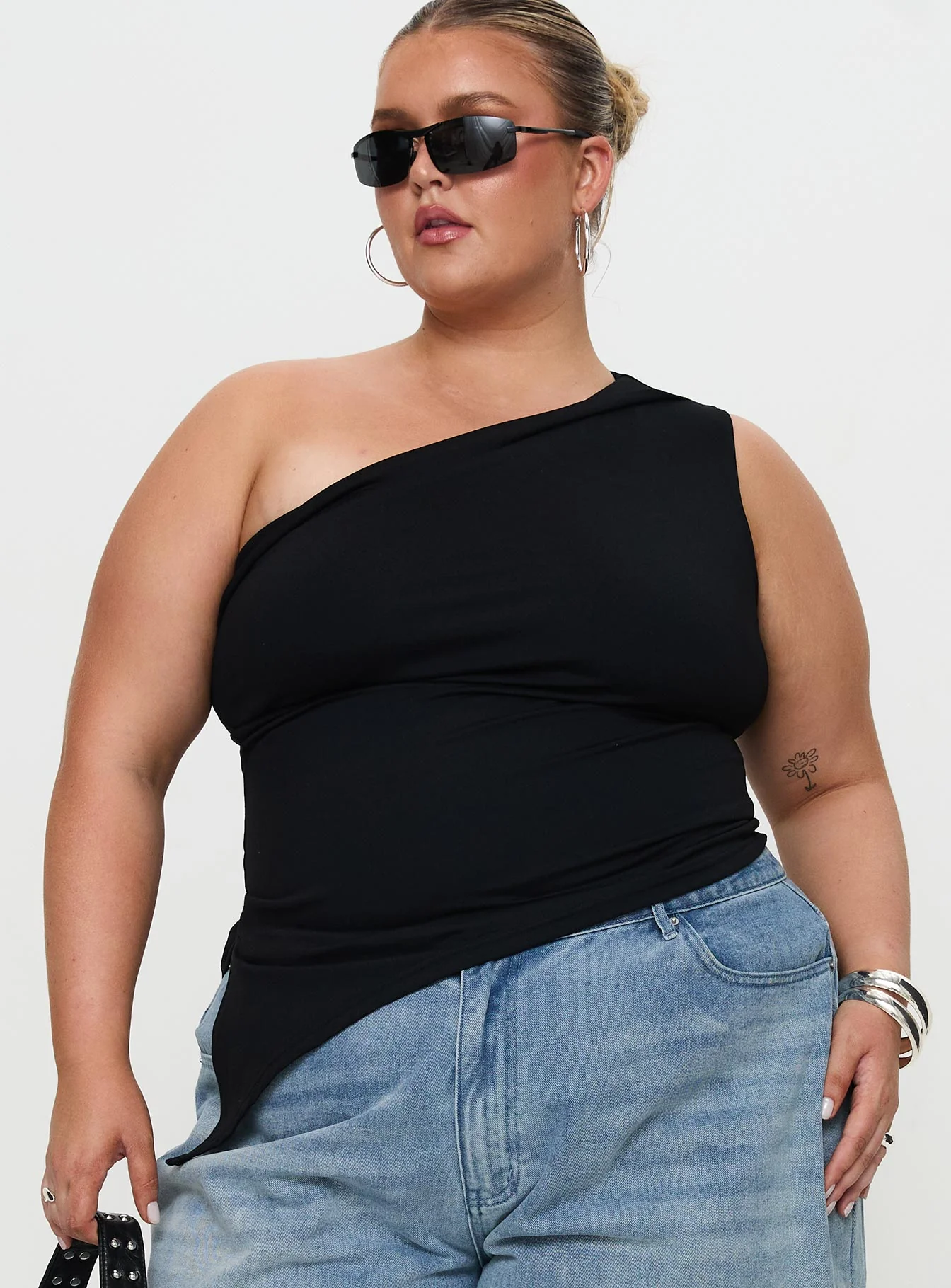 Lunah One Shoulder Top Black Curve