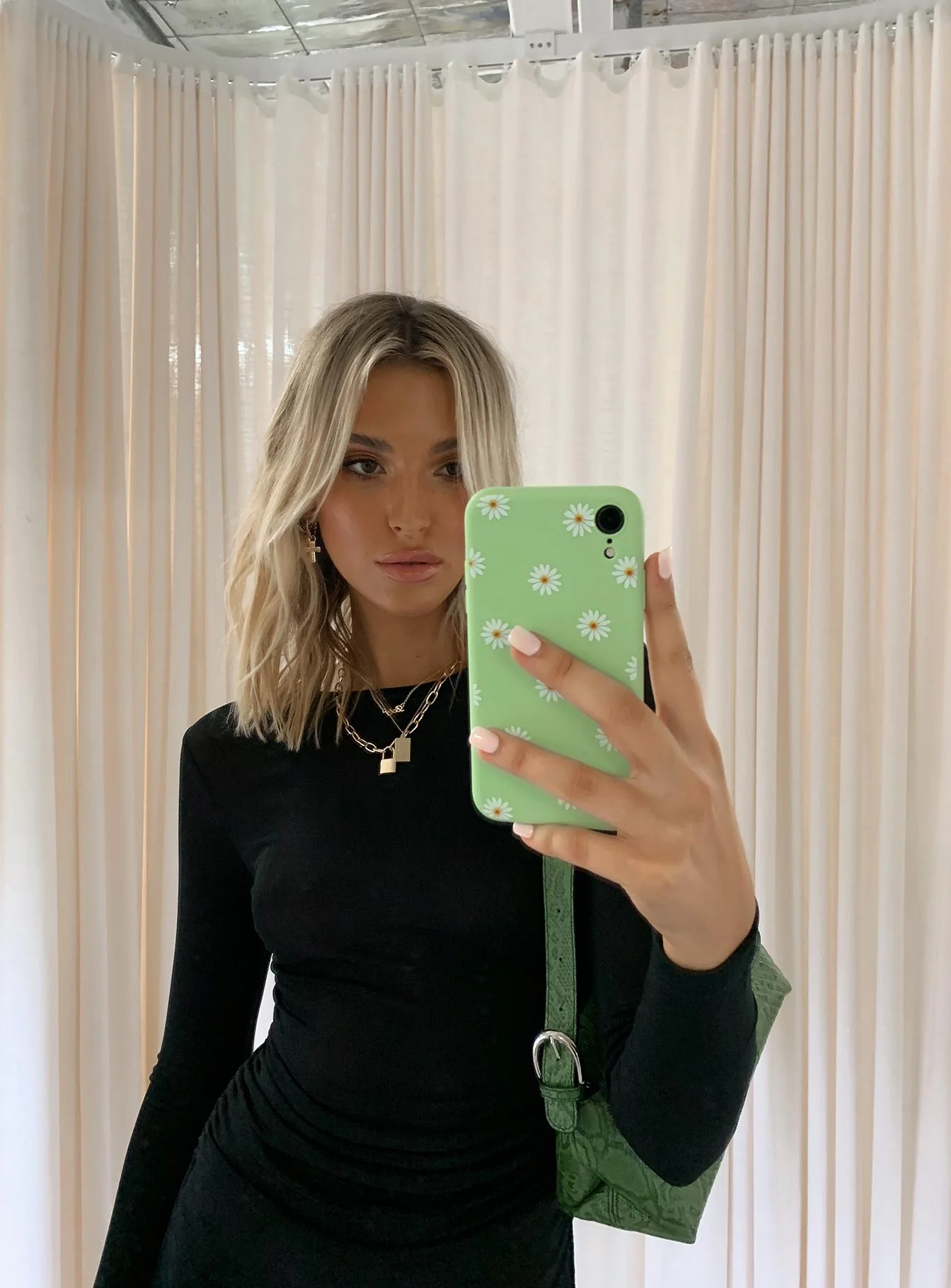 Daisy Baby iPhone Case Green