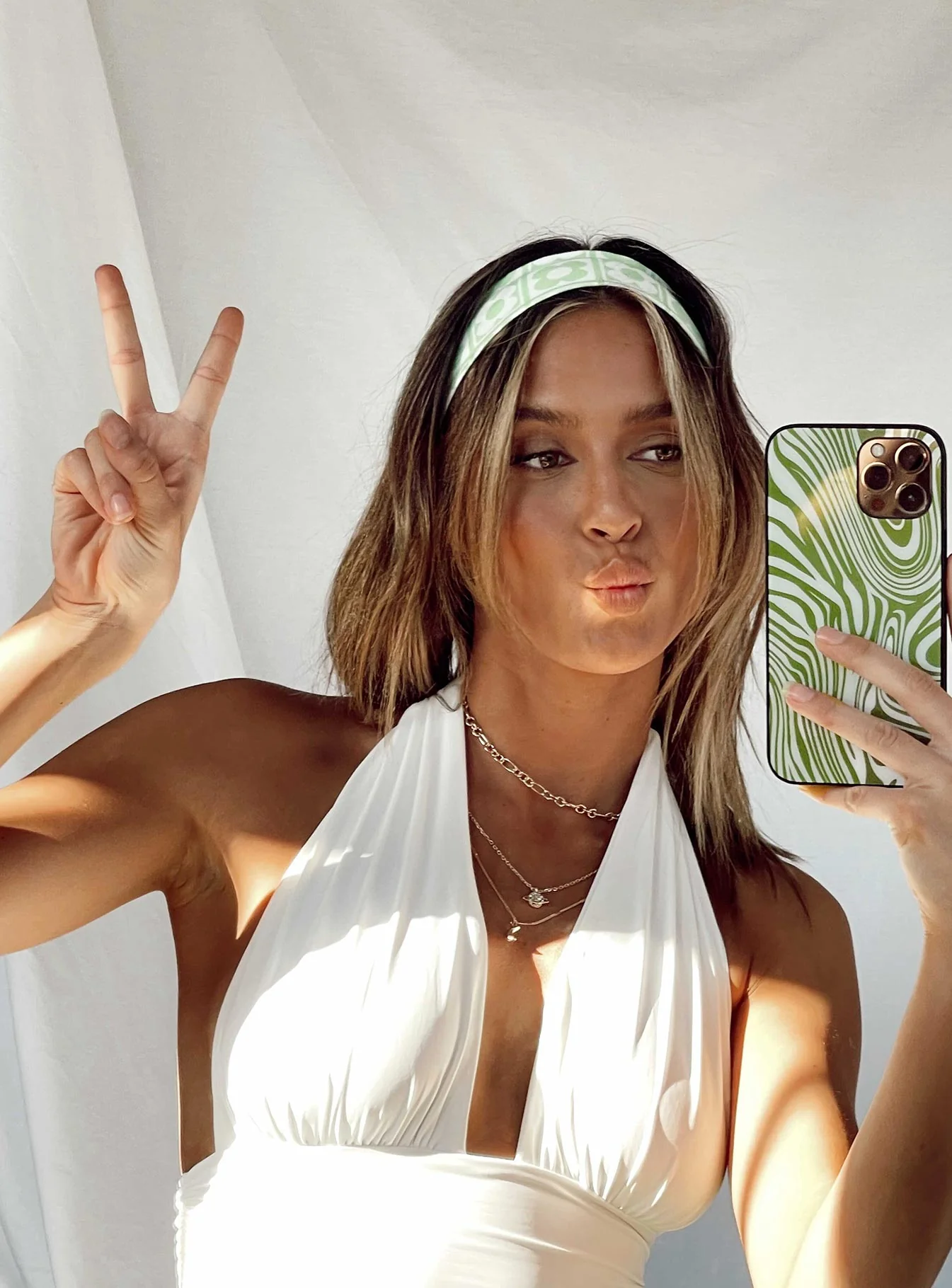 Psychedelic iPhone Case Green / White