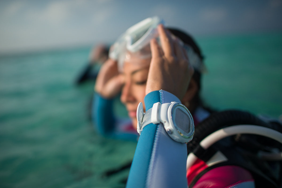 Suunto D4i Novo Black - USB cable and extension strap sold separately