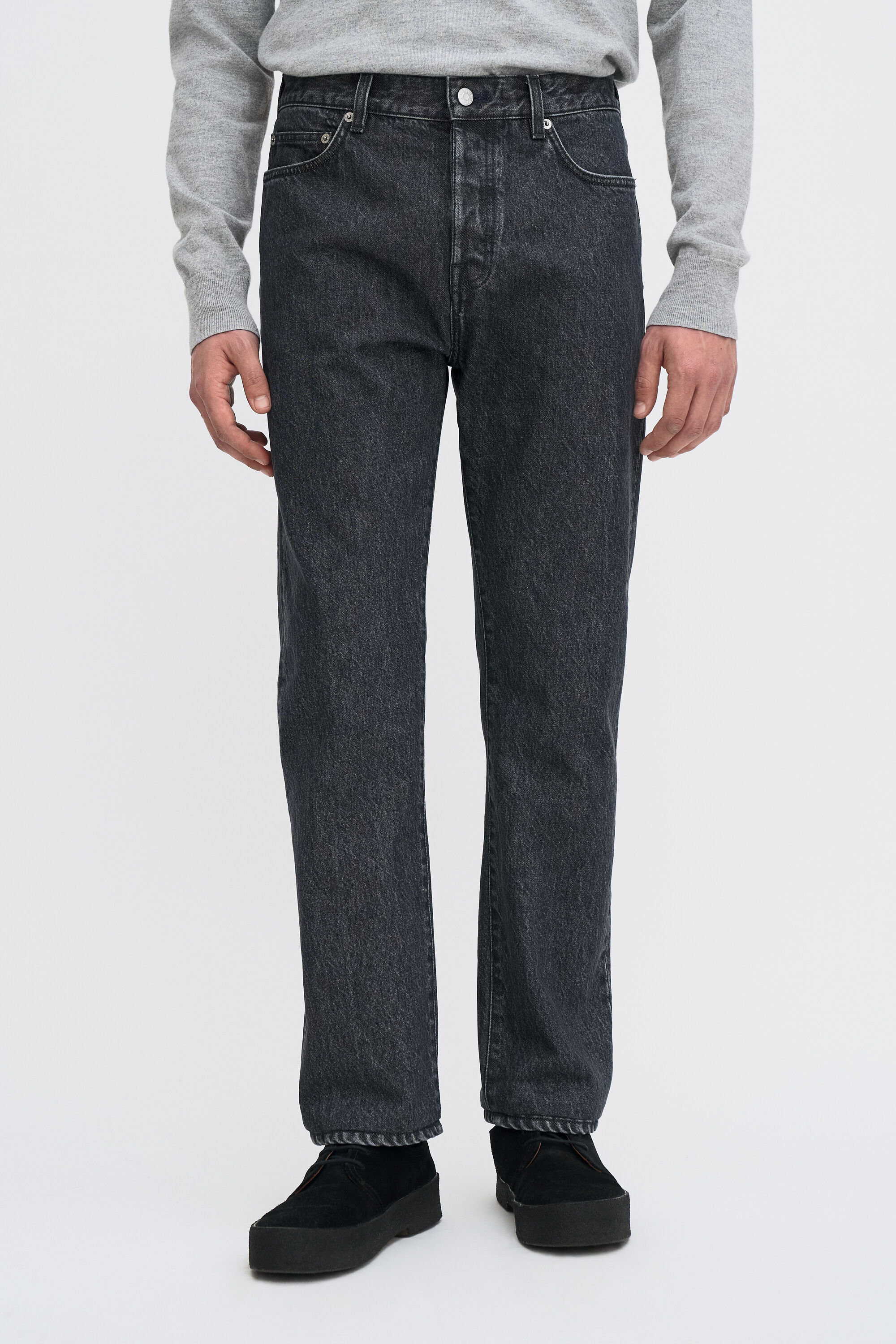 Tapered Cropped Jeans