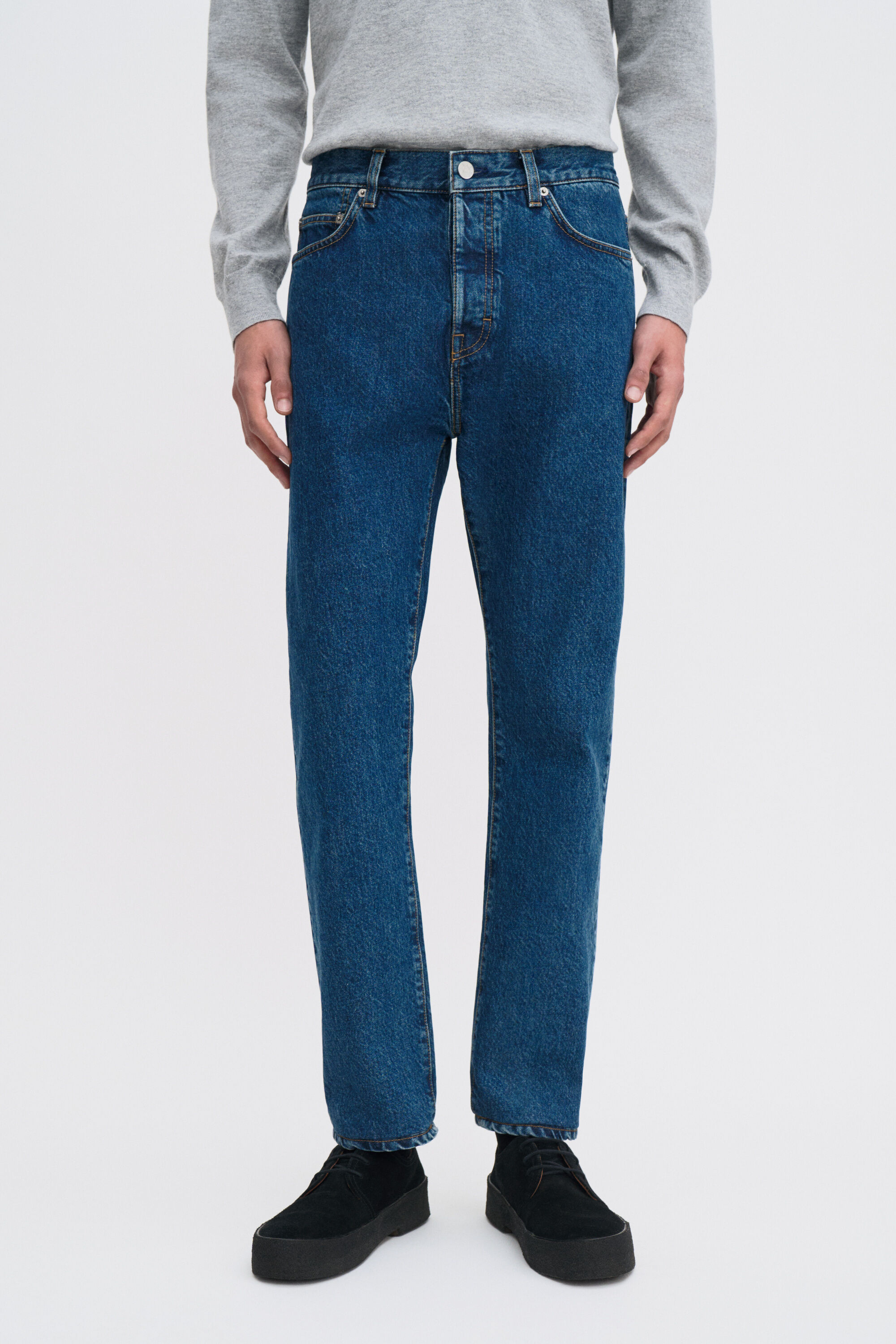 Tapered Cropped Jeans