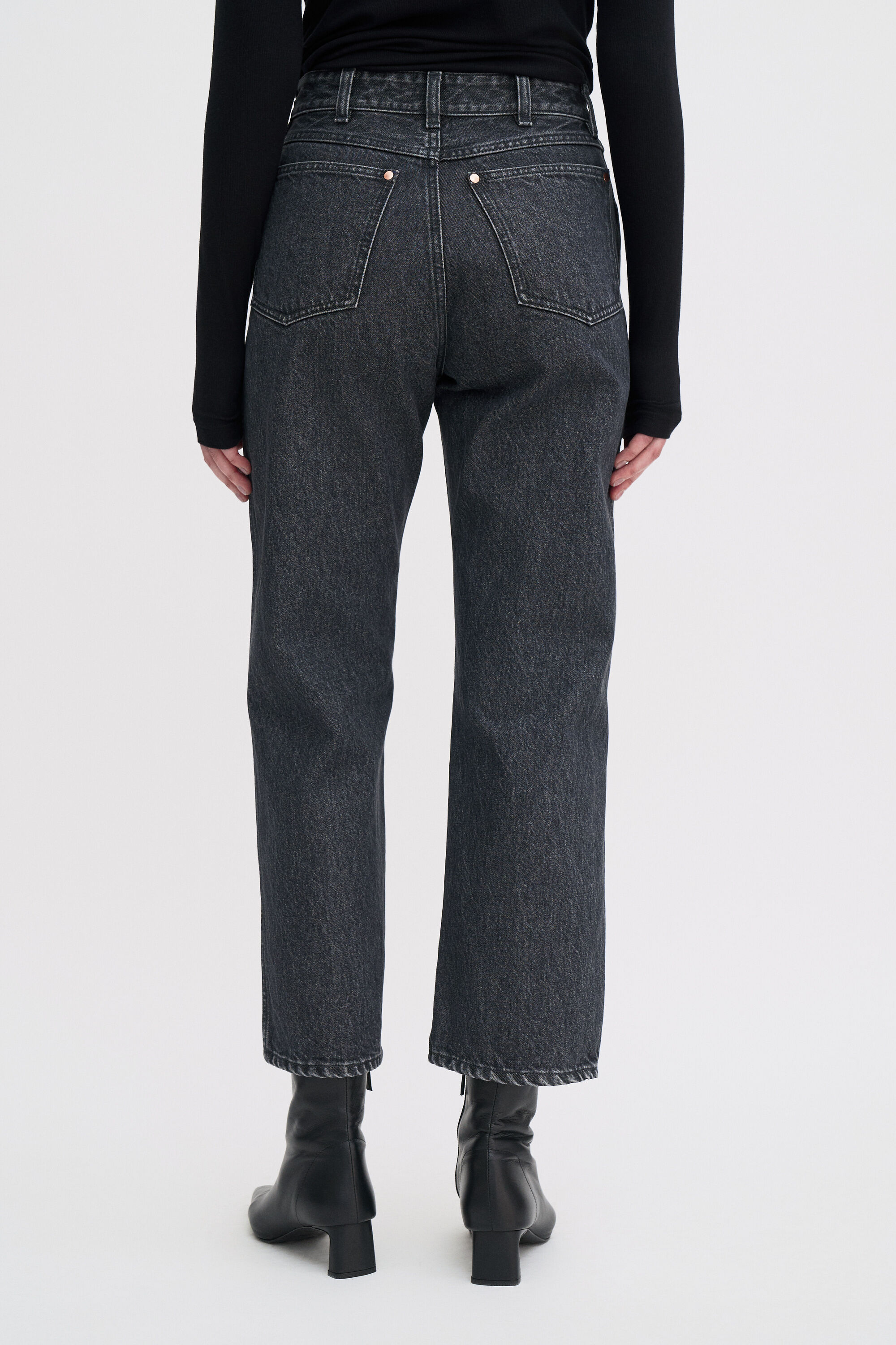 High Waisted Cropped Jeans