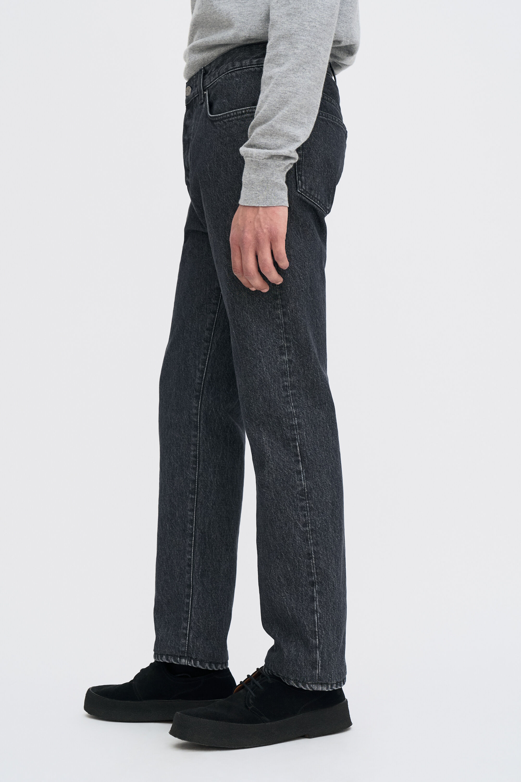 Tapered Cropped Jeans