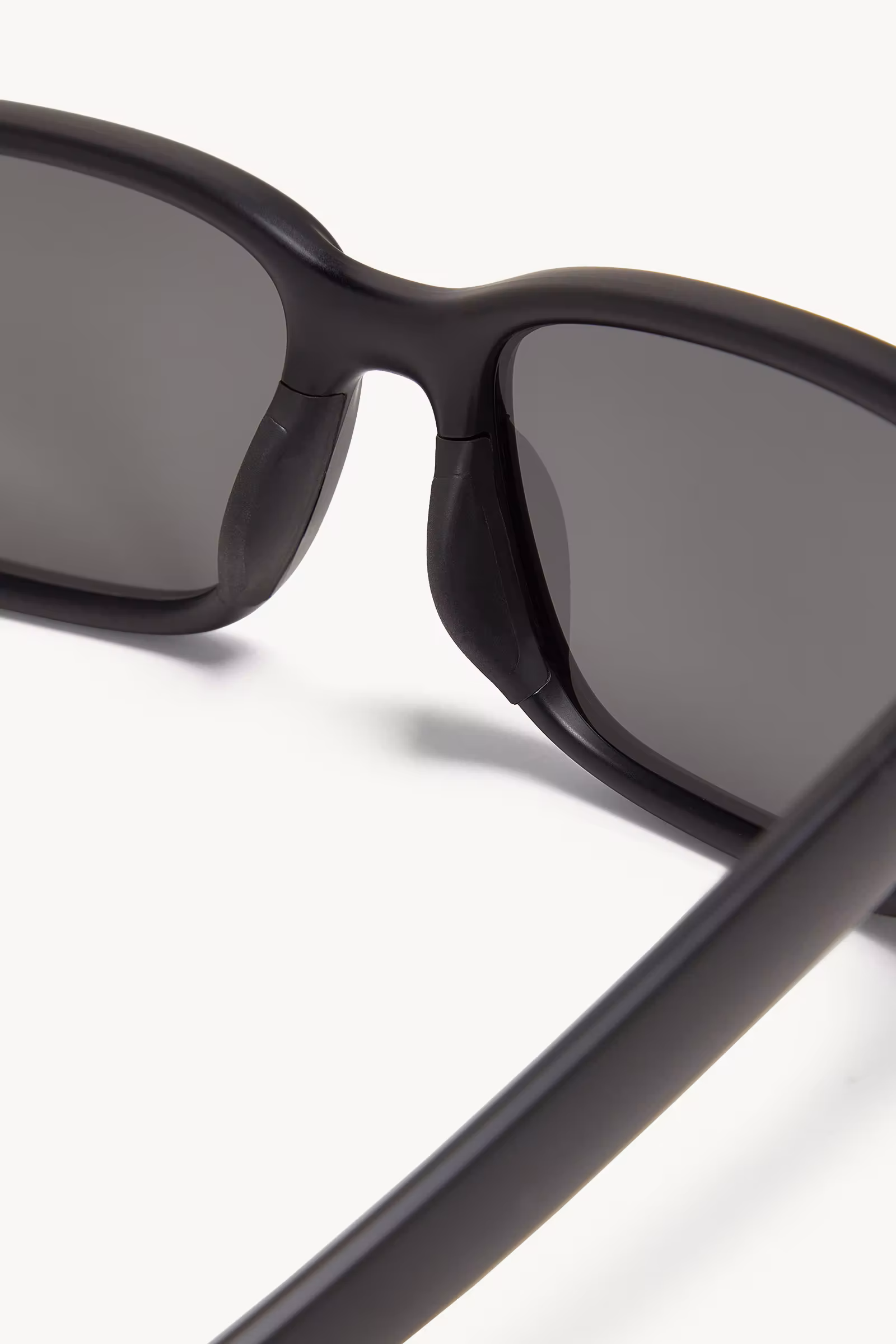 Slicka Rectangular Sunglasses