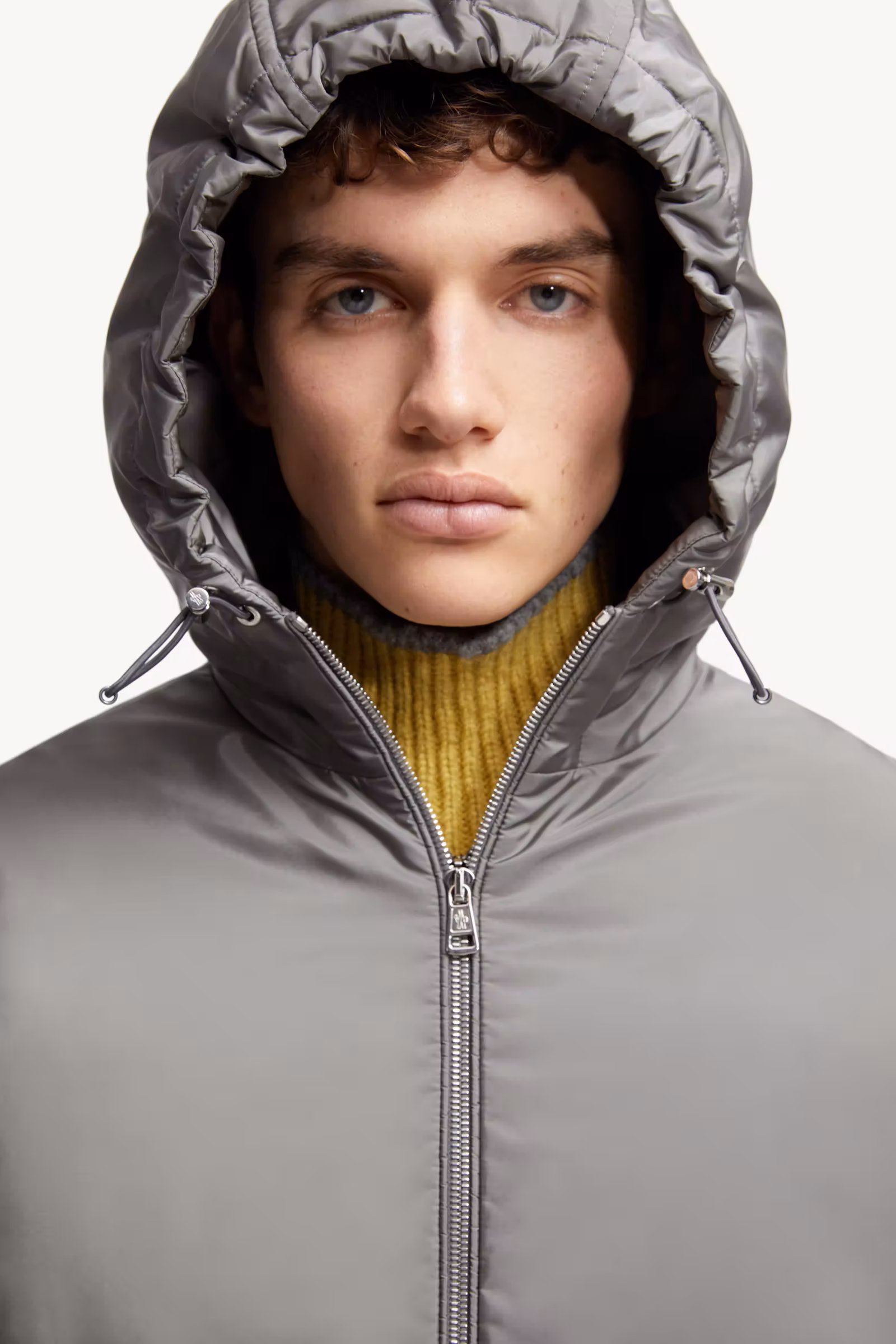 Poiliot Hooded Short Down Jacket