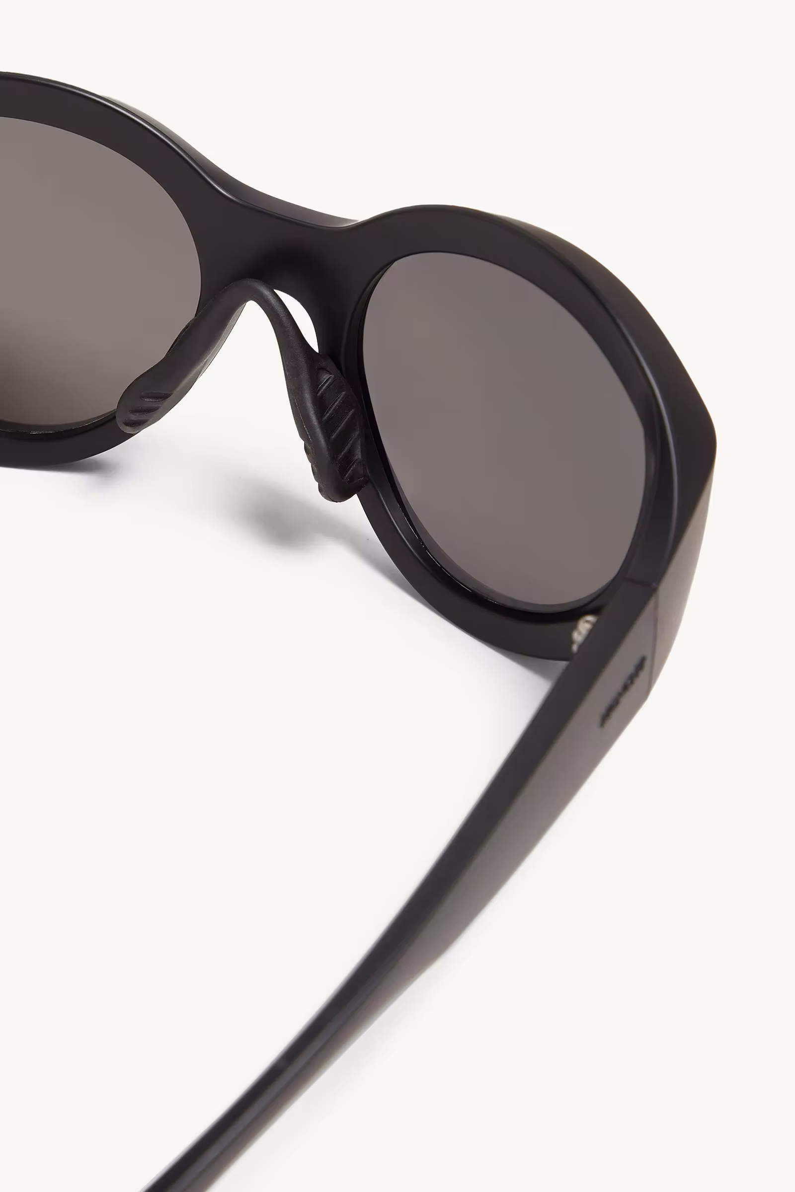 Futuro Round Sunglasses