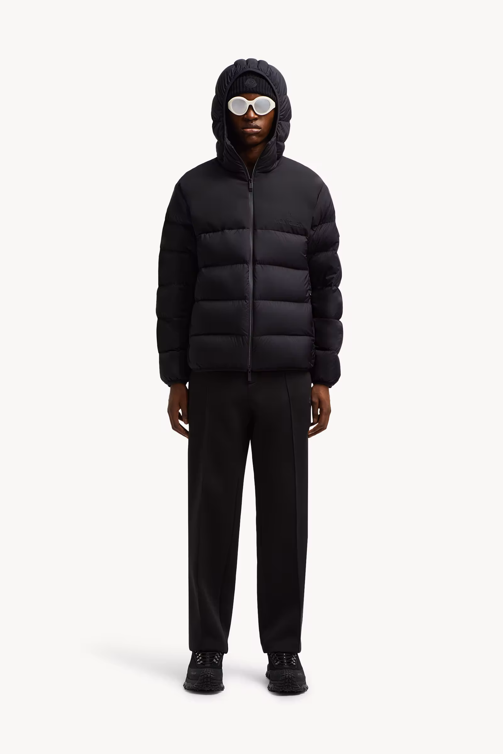 Veumont Hooded Short Down Jacket