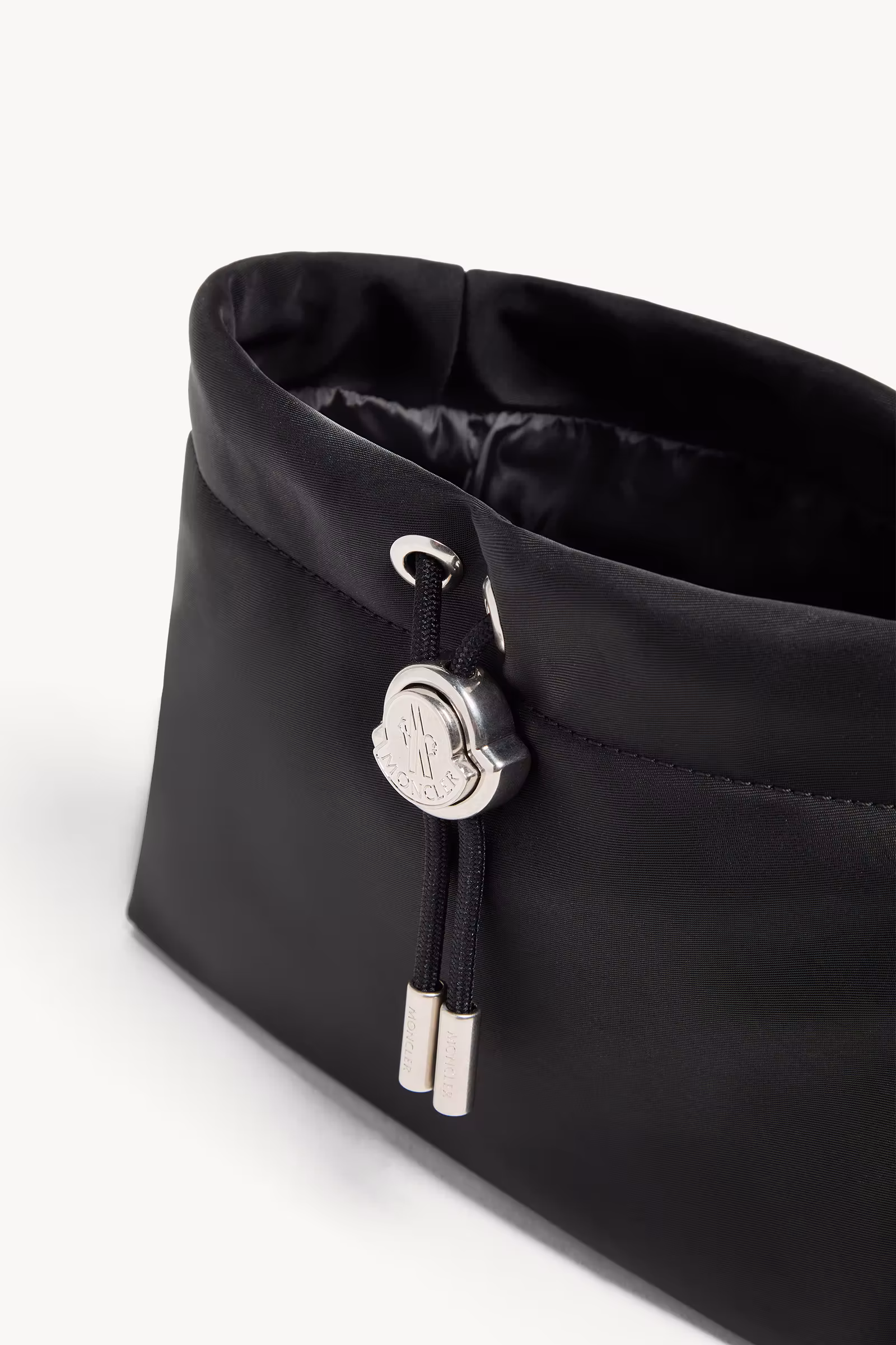 Trick Water-Repellent Pouch