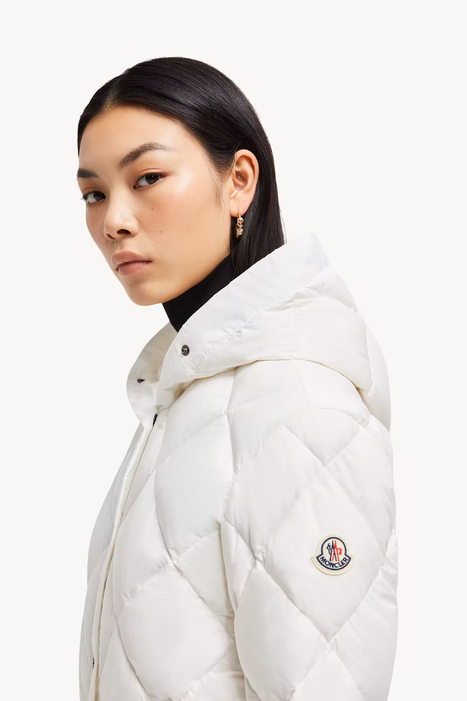 Arvouin Hooded Diamond-Quilted Short Down Jacket