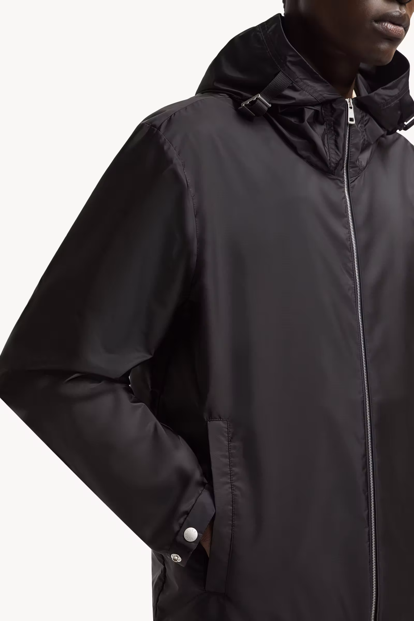 Remoray Hooded Windbreaker