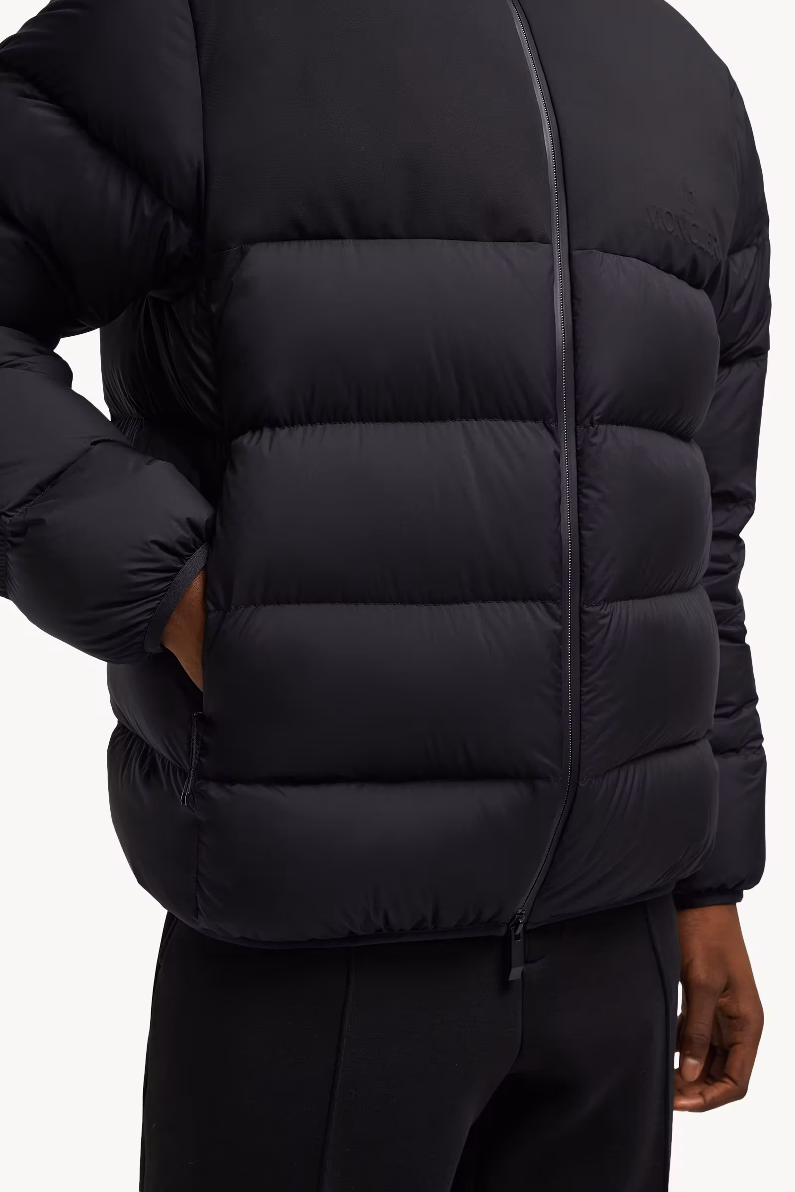 Veumont Hooded Short Down Jacket