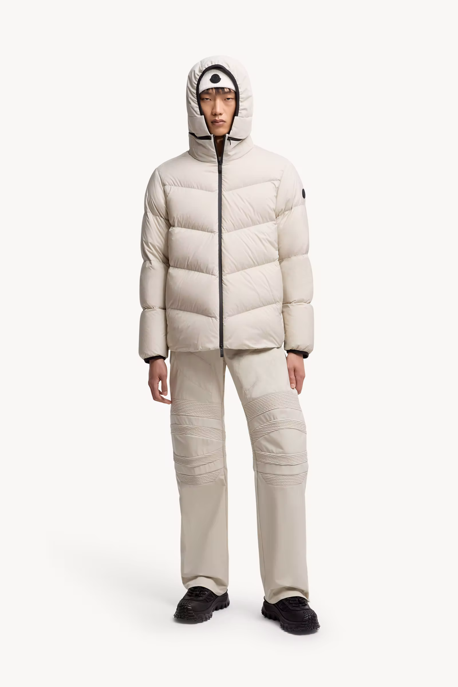 Forez Hooded Short Down Jacket