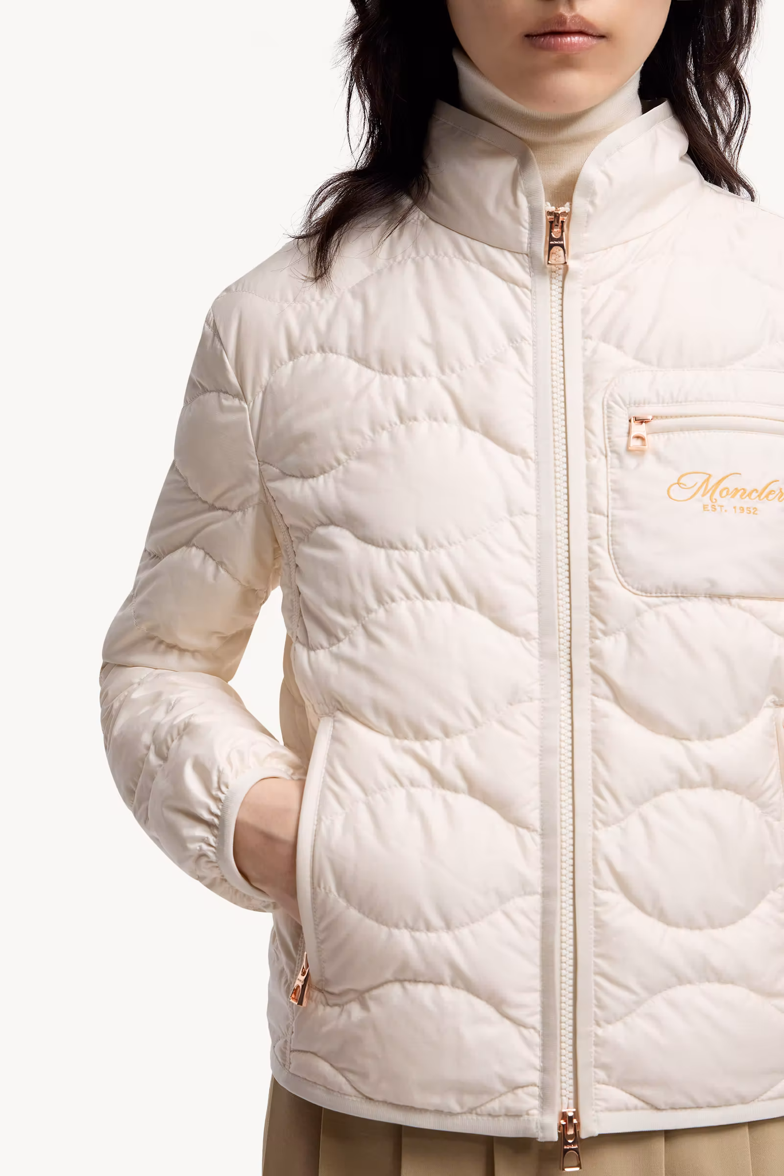Tegea Wave-Quilted Short Down Jacket