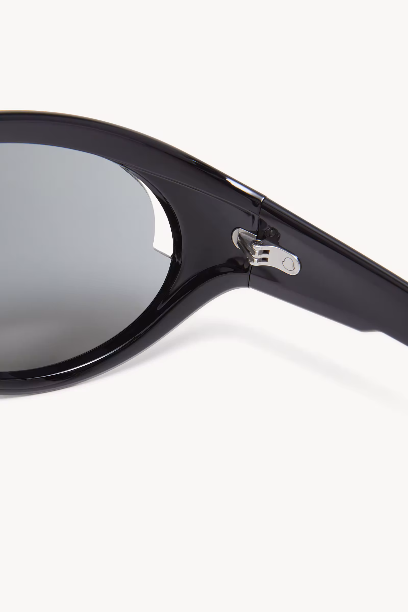 Contrast Oval Sunglasses
