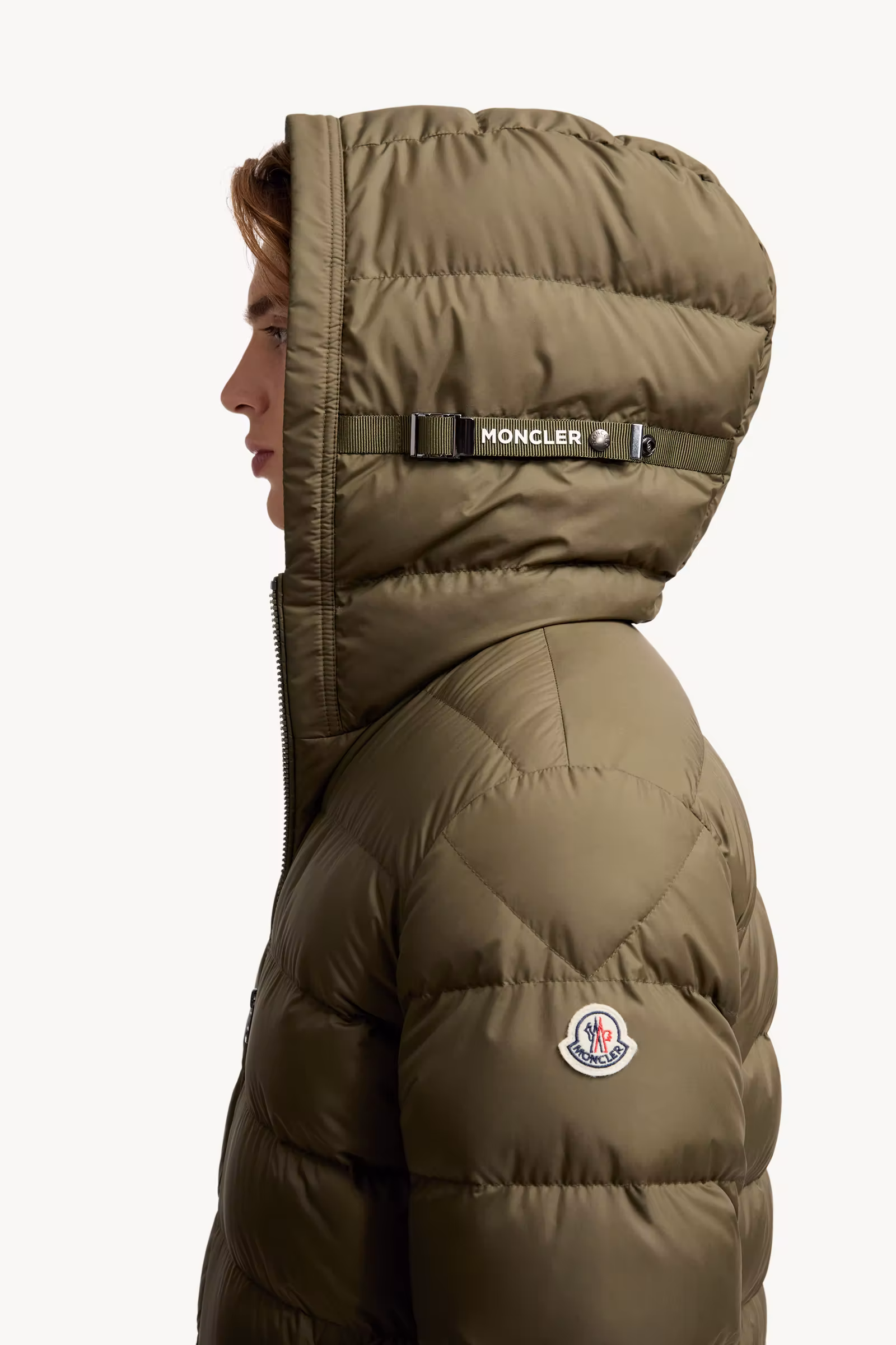 Laveraet Hooded Short Down Jacket