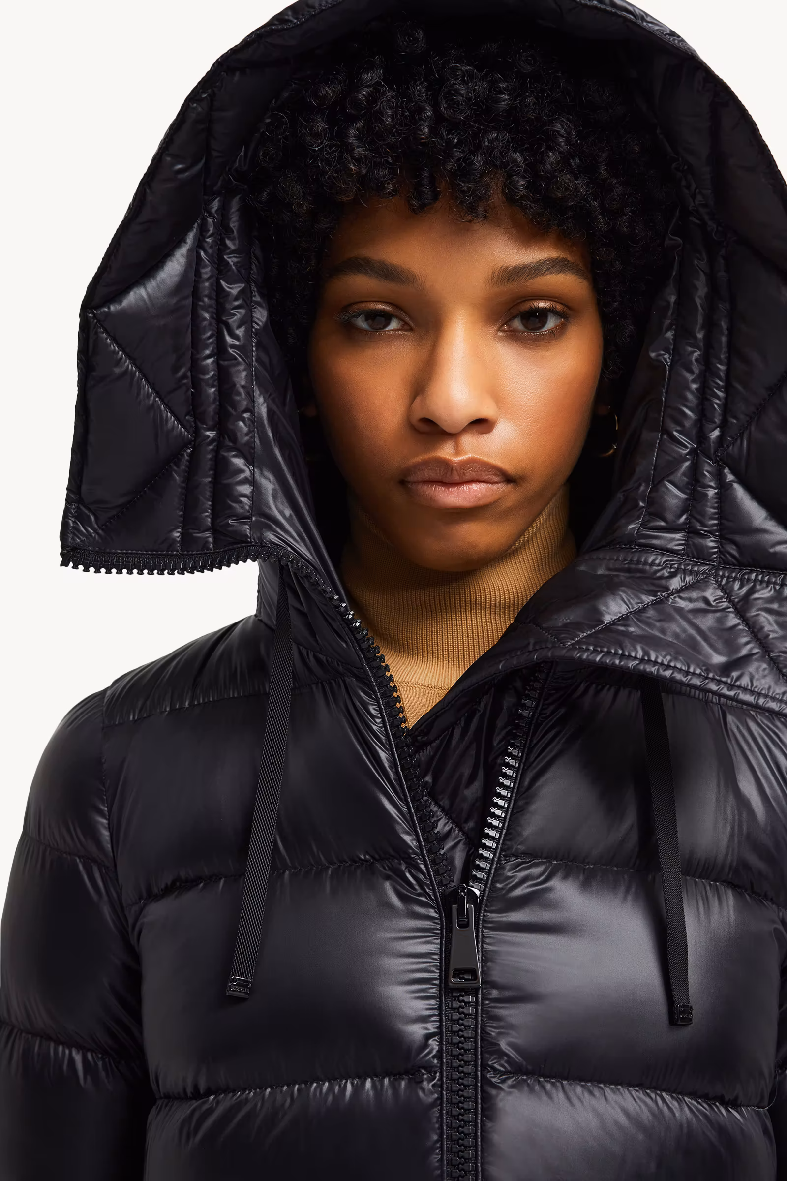 Suyen Hooded Mid-Length Down Jacket
