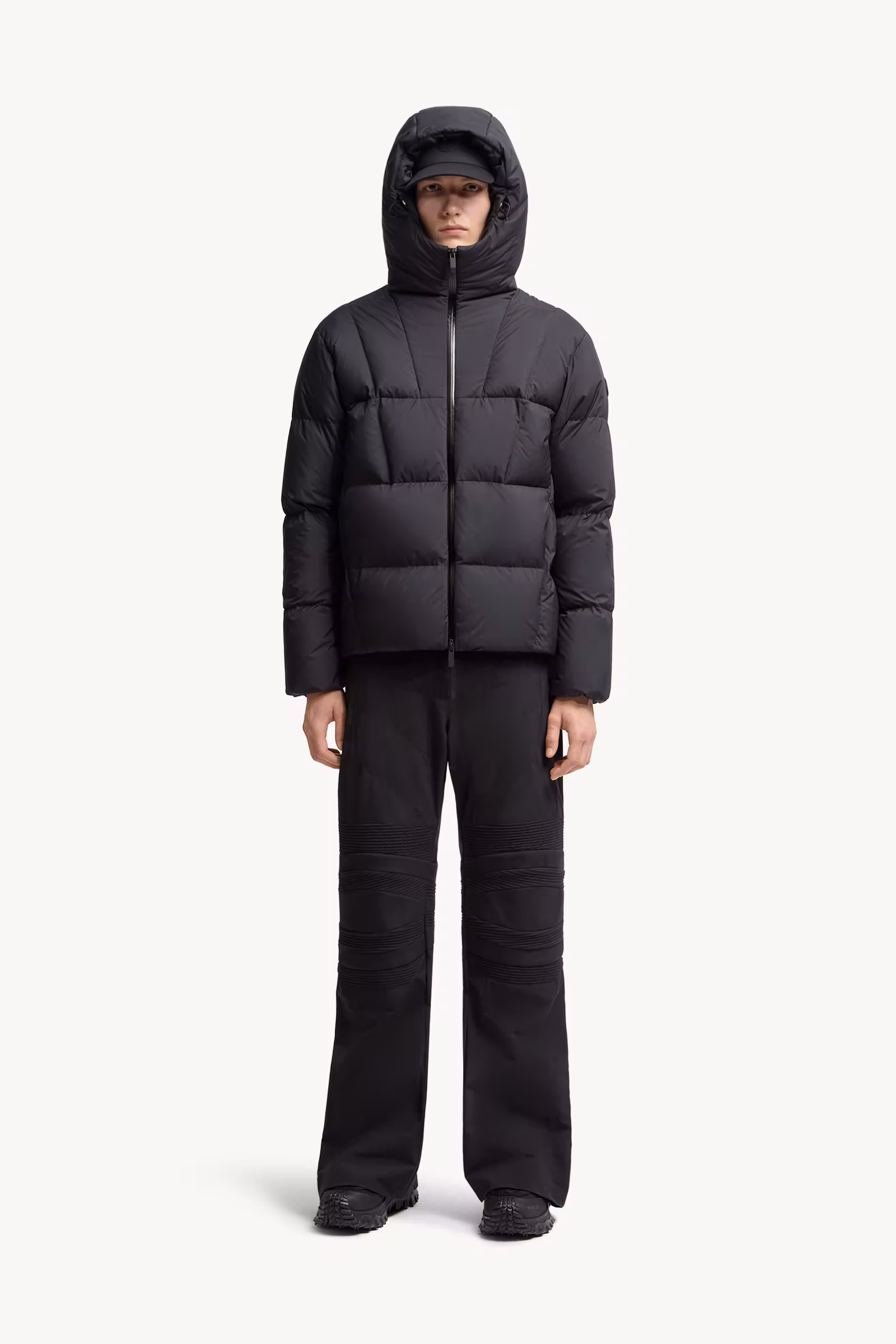 Fusain Hooded Short Down Jacket
