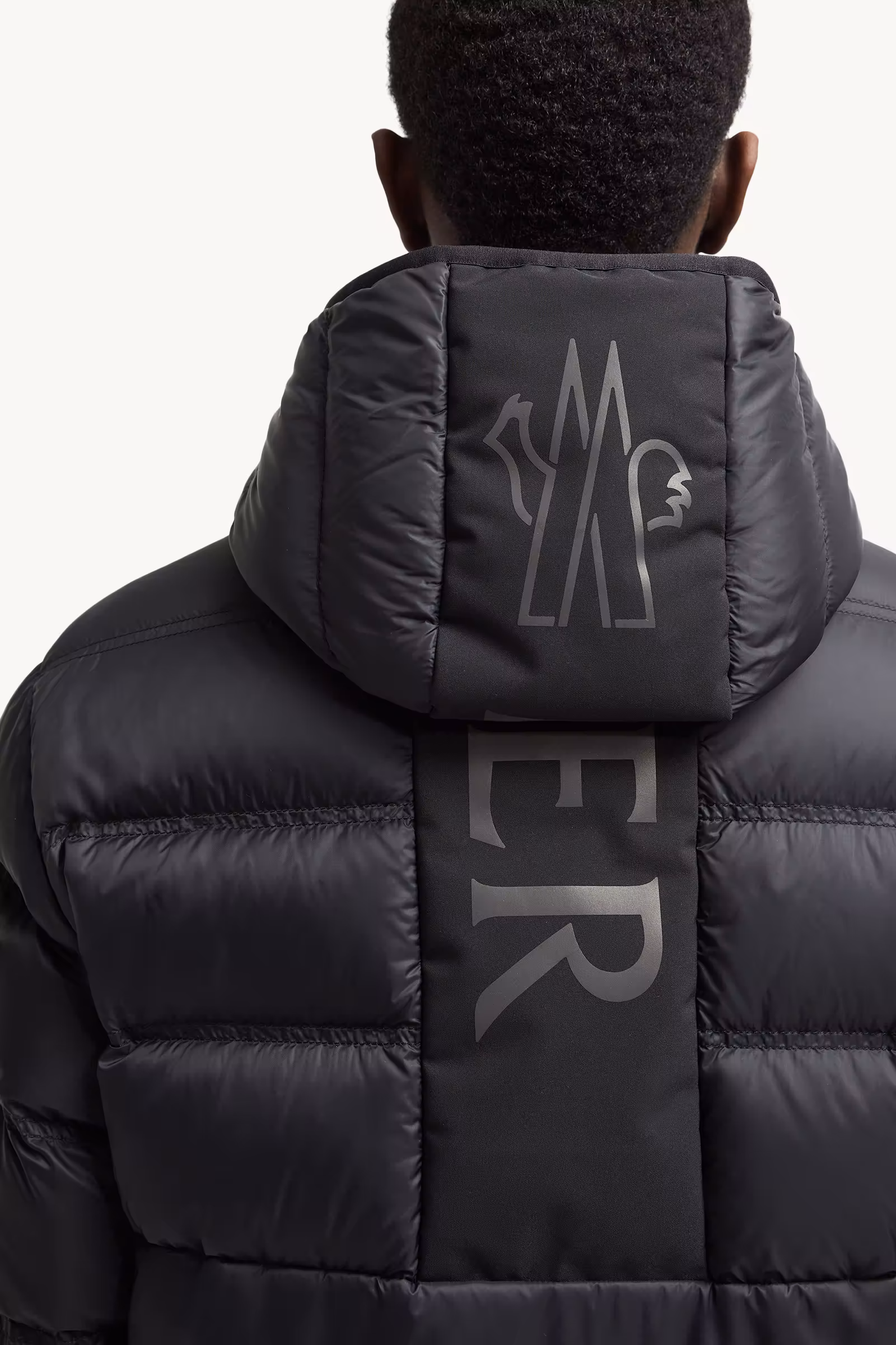 Gardy Hooded Short Down Jacket