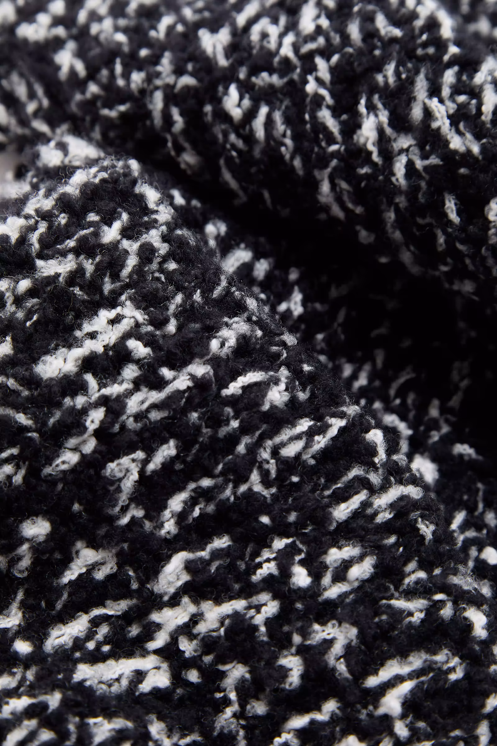 Fringe-Trim Wool Blend Scarf