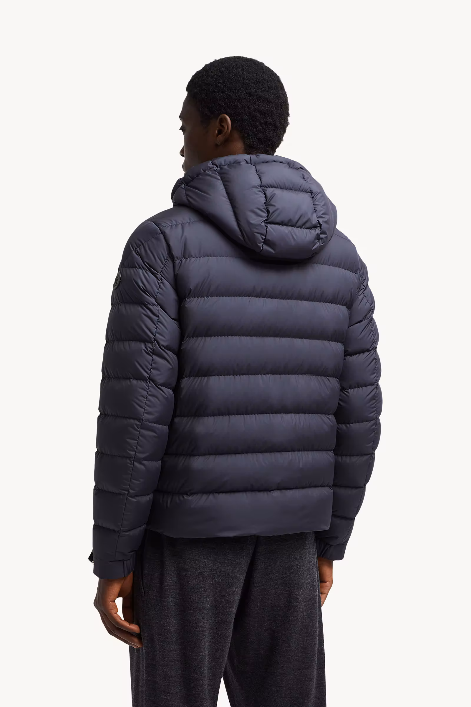 Arneb Hooded Short Down Jacket