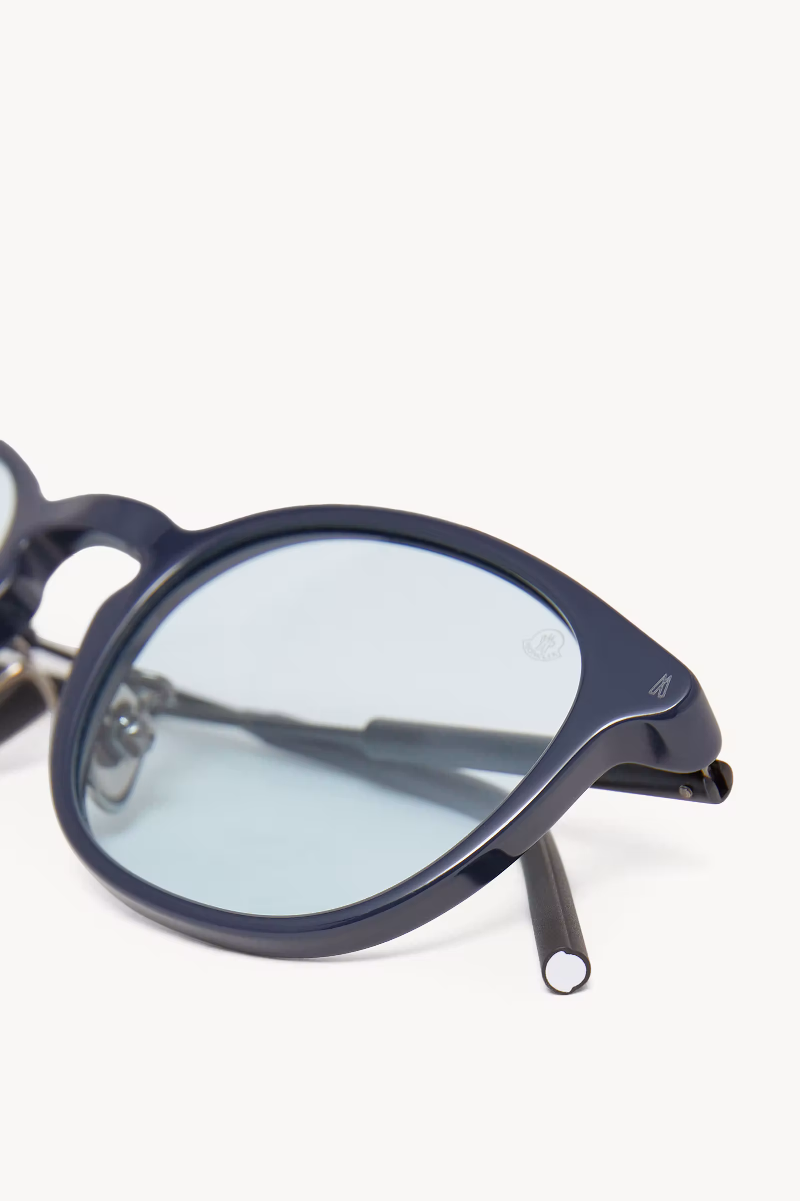 Barbb Round Sunglasses