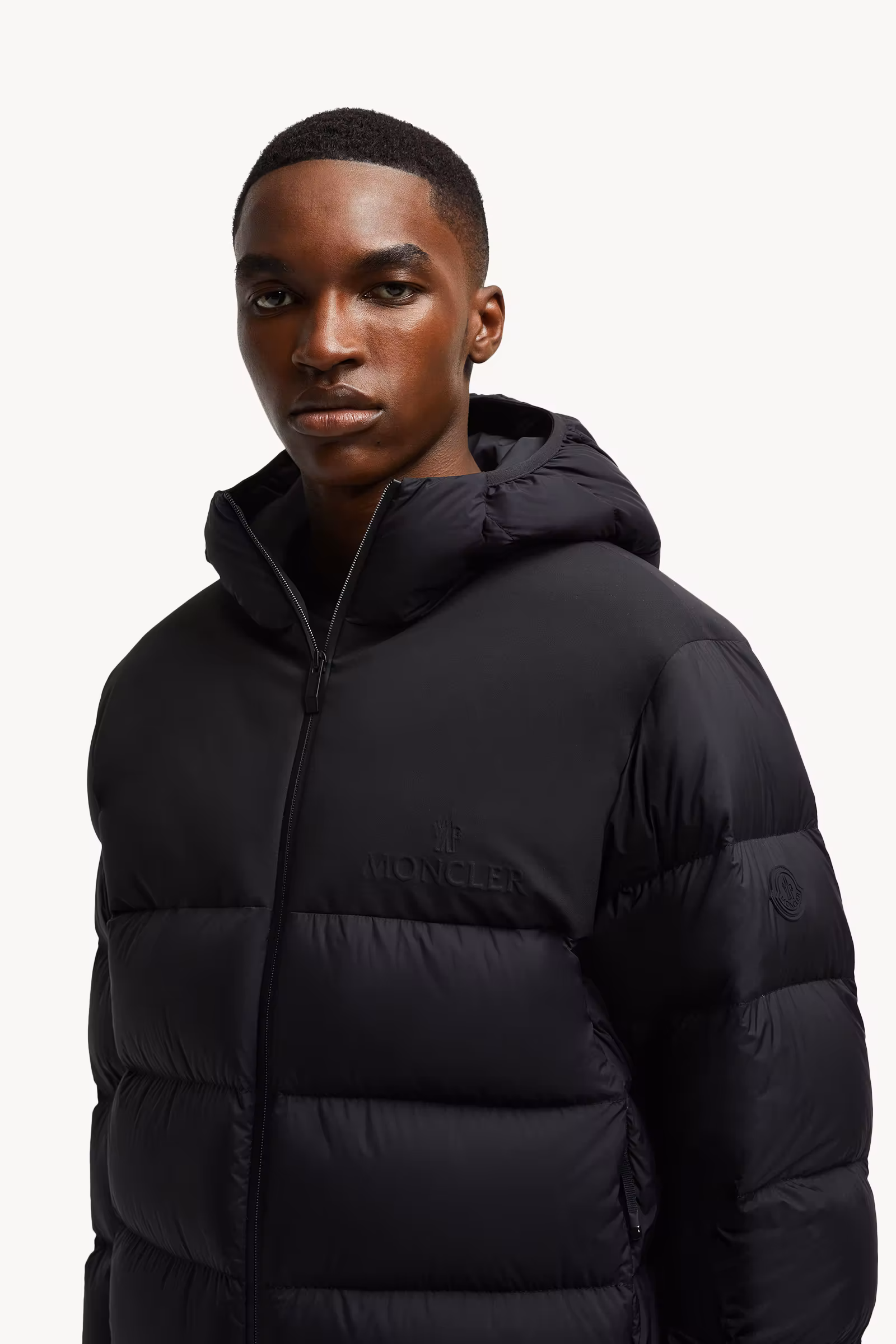 Veumont Hooded Short Down Jacket
