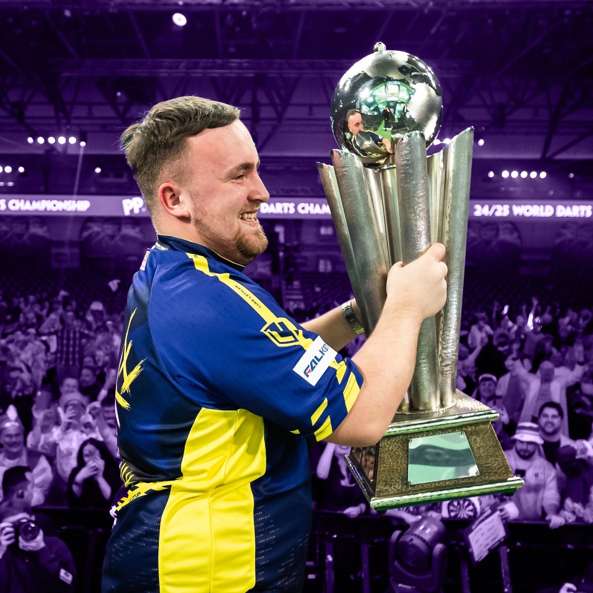 Luke Littler G1 Pro.Ultra Flights (3 Sets)