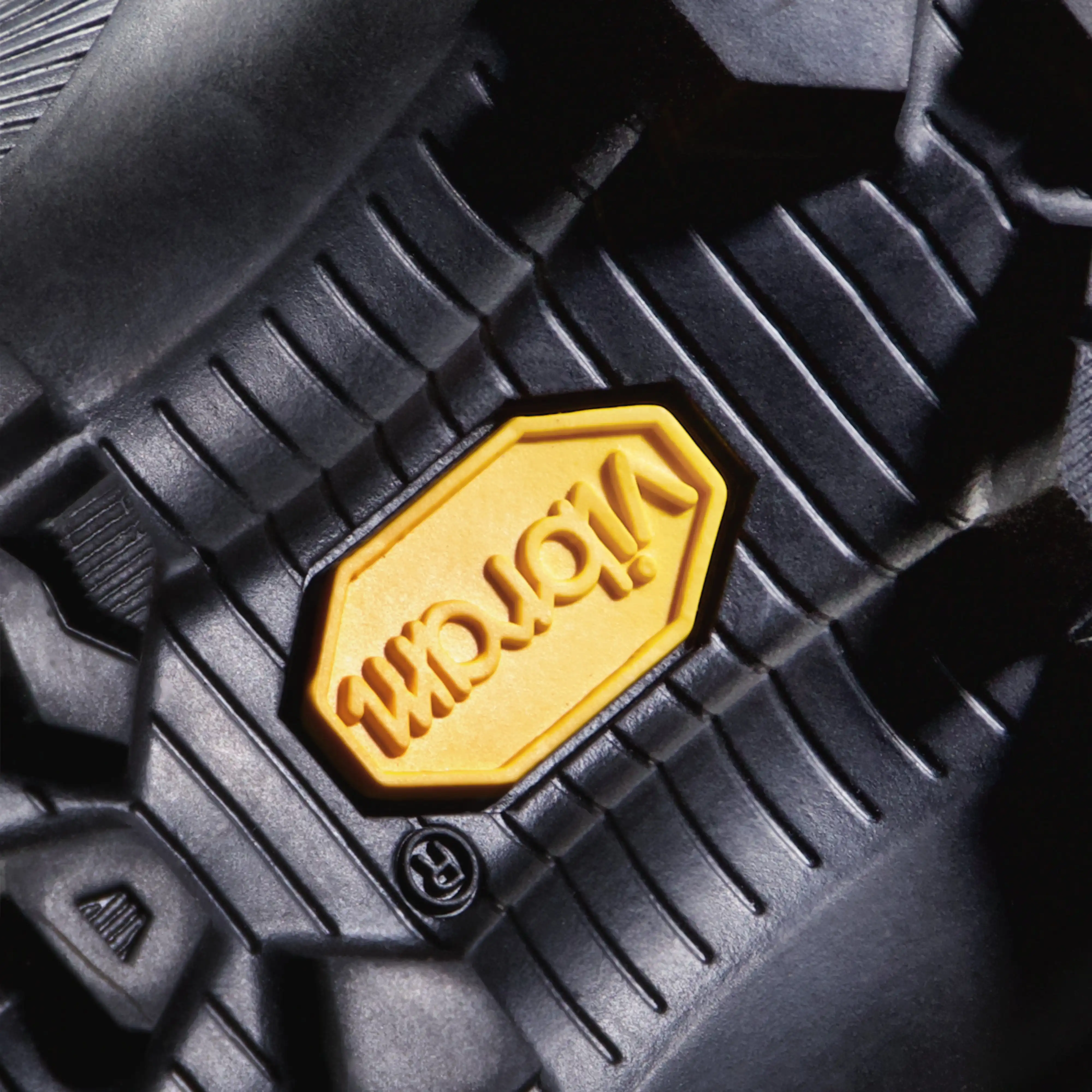 Blackfin III Mid DT Men 3030-04810