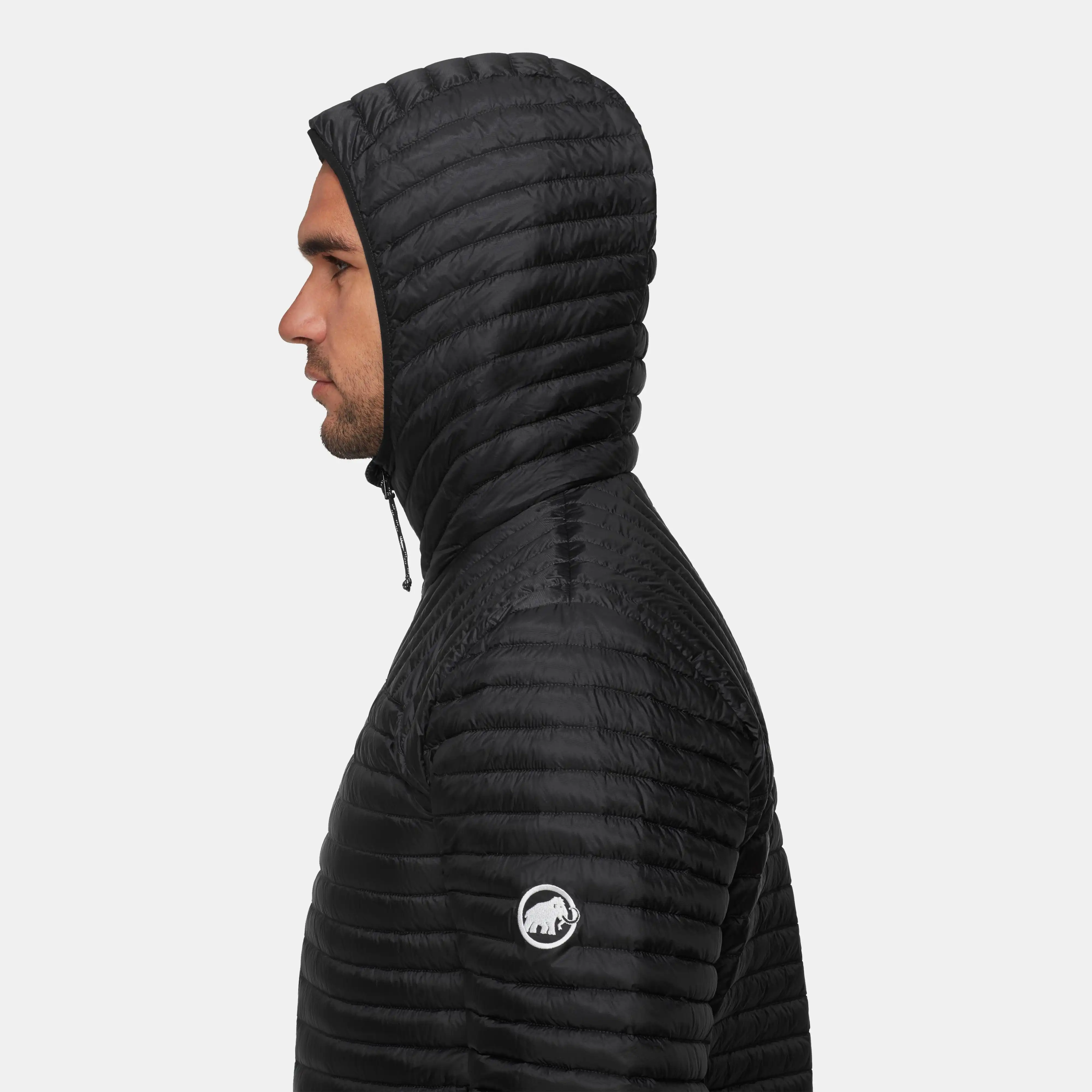 Broad Peak Light IN Hooded Jacket Men 1013-03720