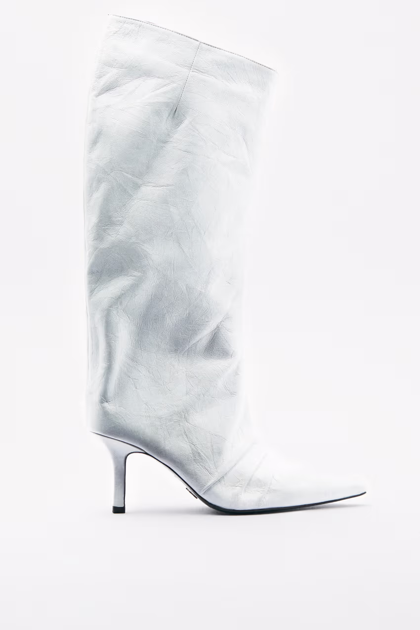 Stivali New Minimal Shape in pelle crinkle con tacco