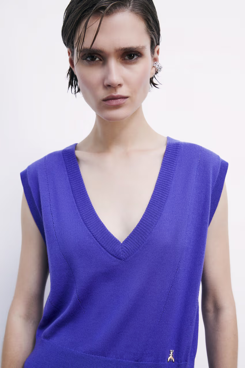 Gilet “ESSENTIAL” con scollo a V in pura lana