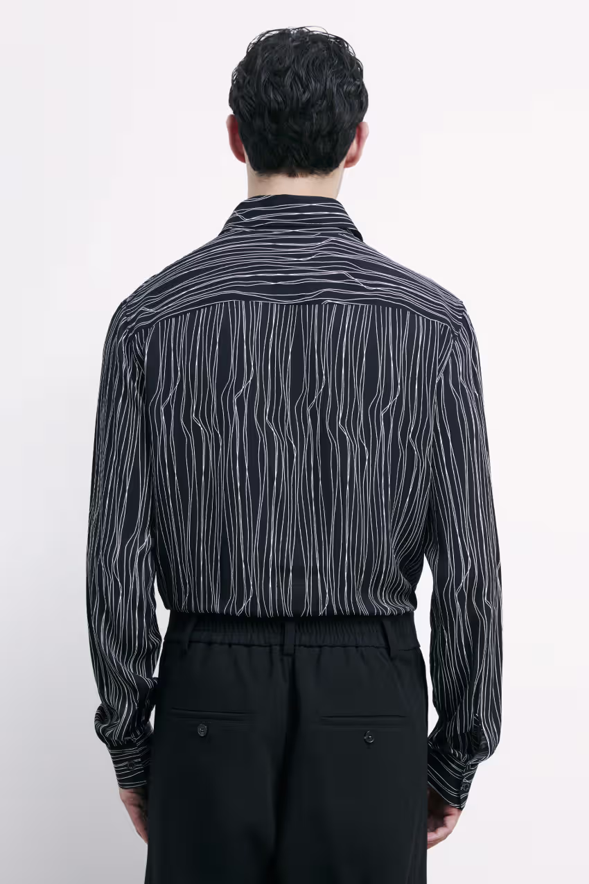 Camicia fluida con stampa grafica in viscosa