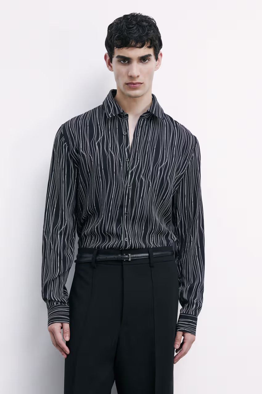 Camicia fluida con stampa grafica in viscosa