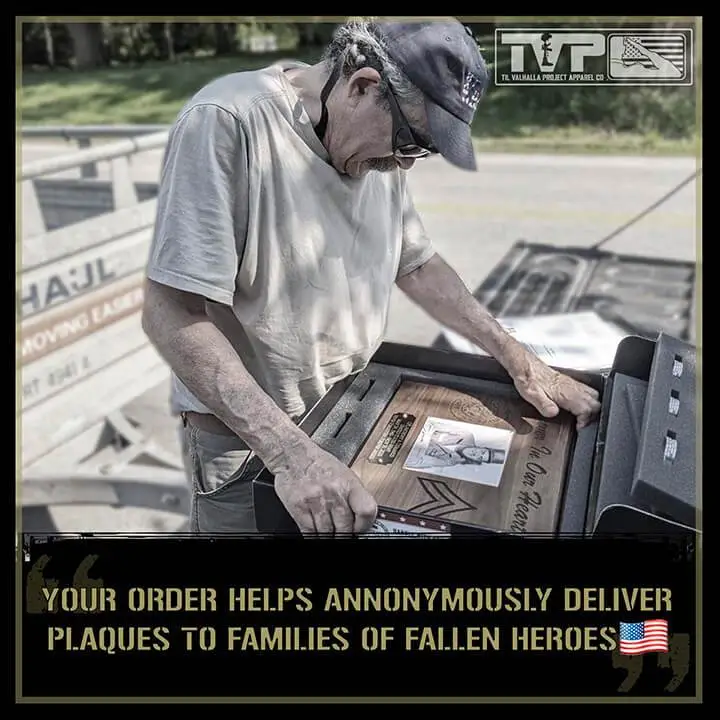 Keep Moving Forward - Hoodie