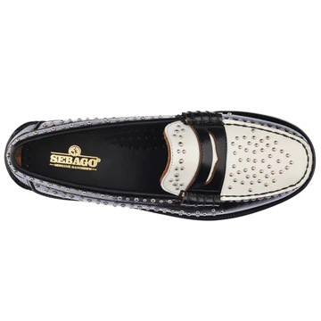 Dan Studs Woman Black & White