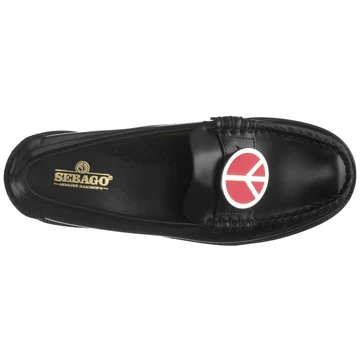 Dan Charms Woman Black Peace